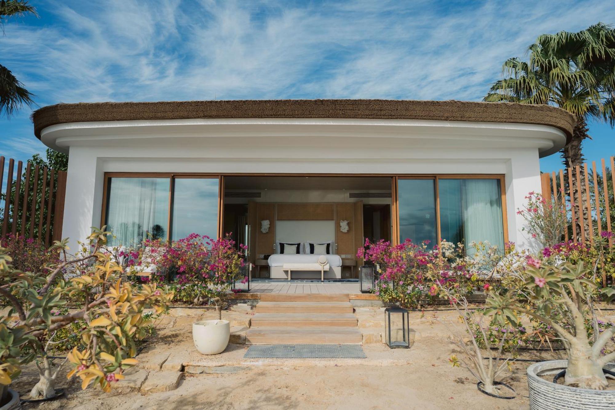 Bungalow Beach