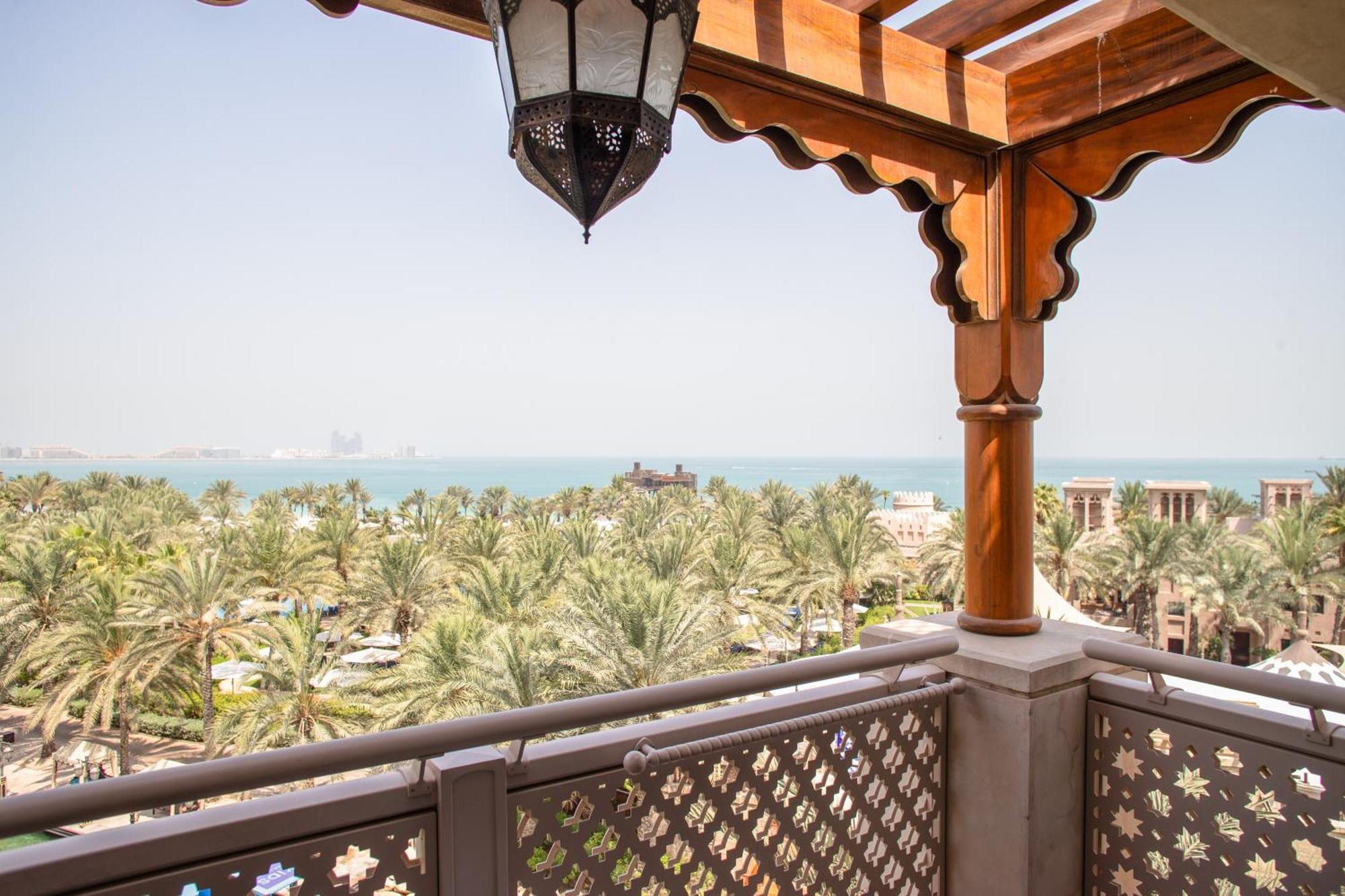 Ocean View Club Room Club Benefits