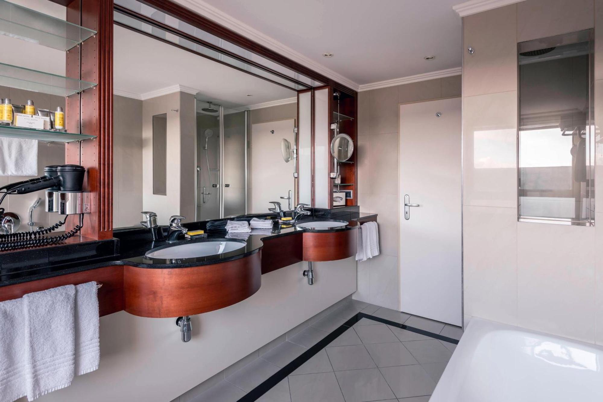 Loft Suite