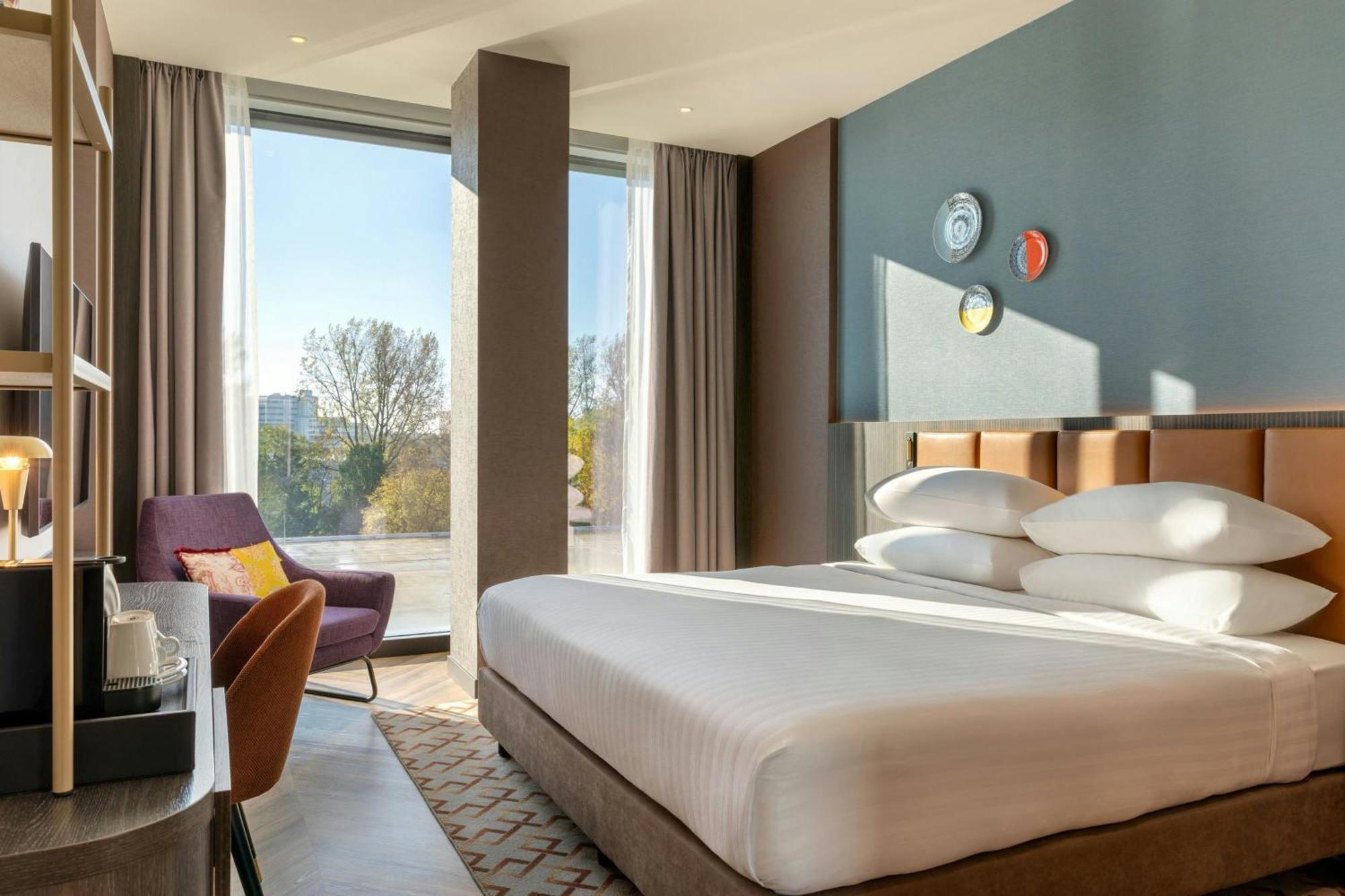 Deluxe Super King Room
