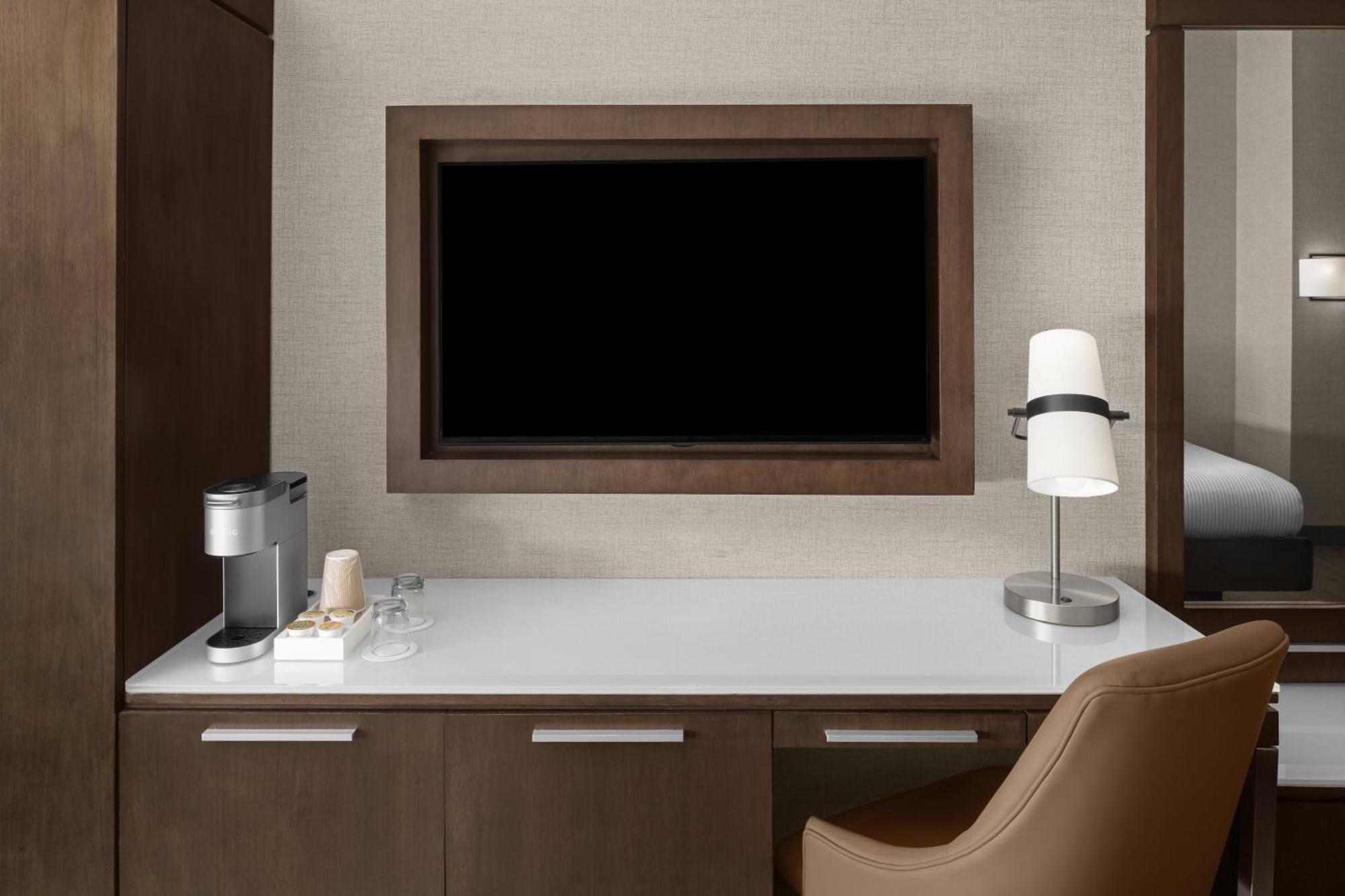 King Room - Non-Smoking,1645675866:JPEG