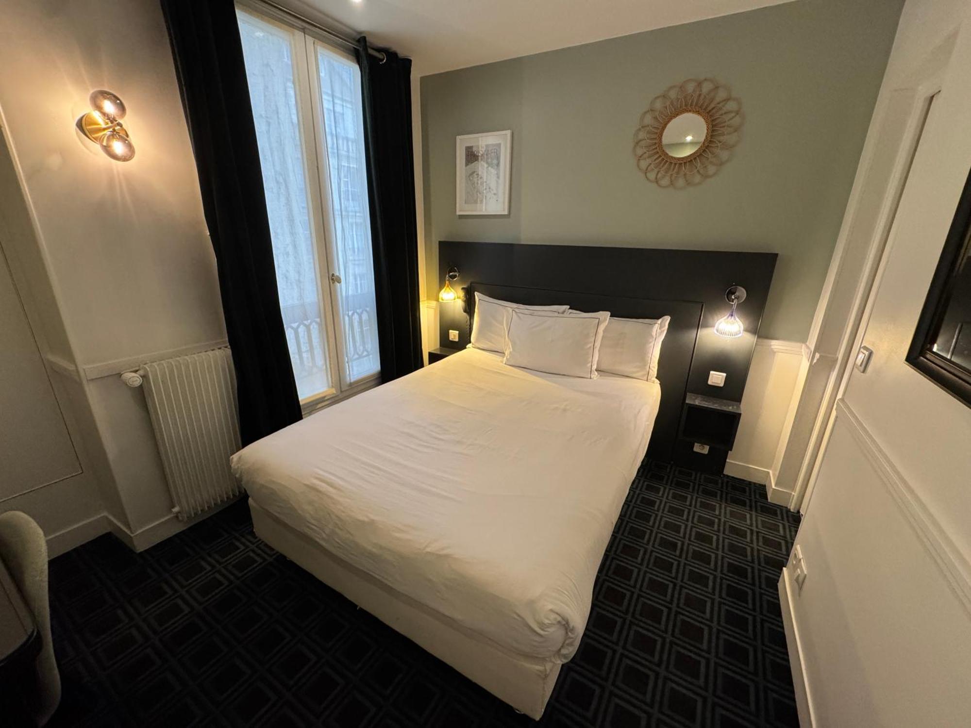Deluxe Single Room