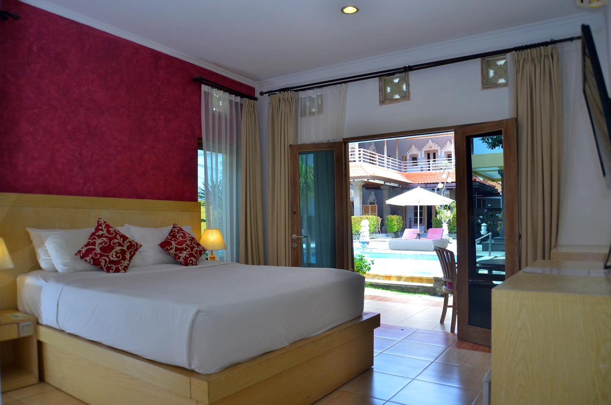 Double Room Pool View