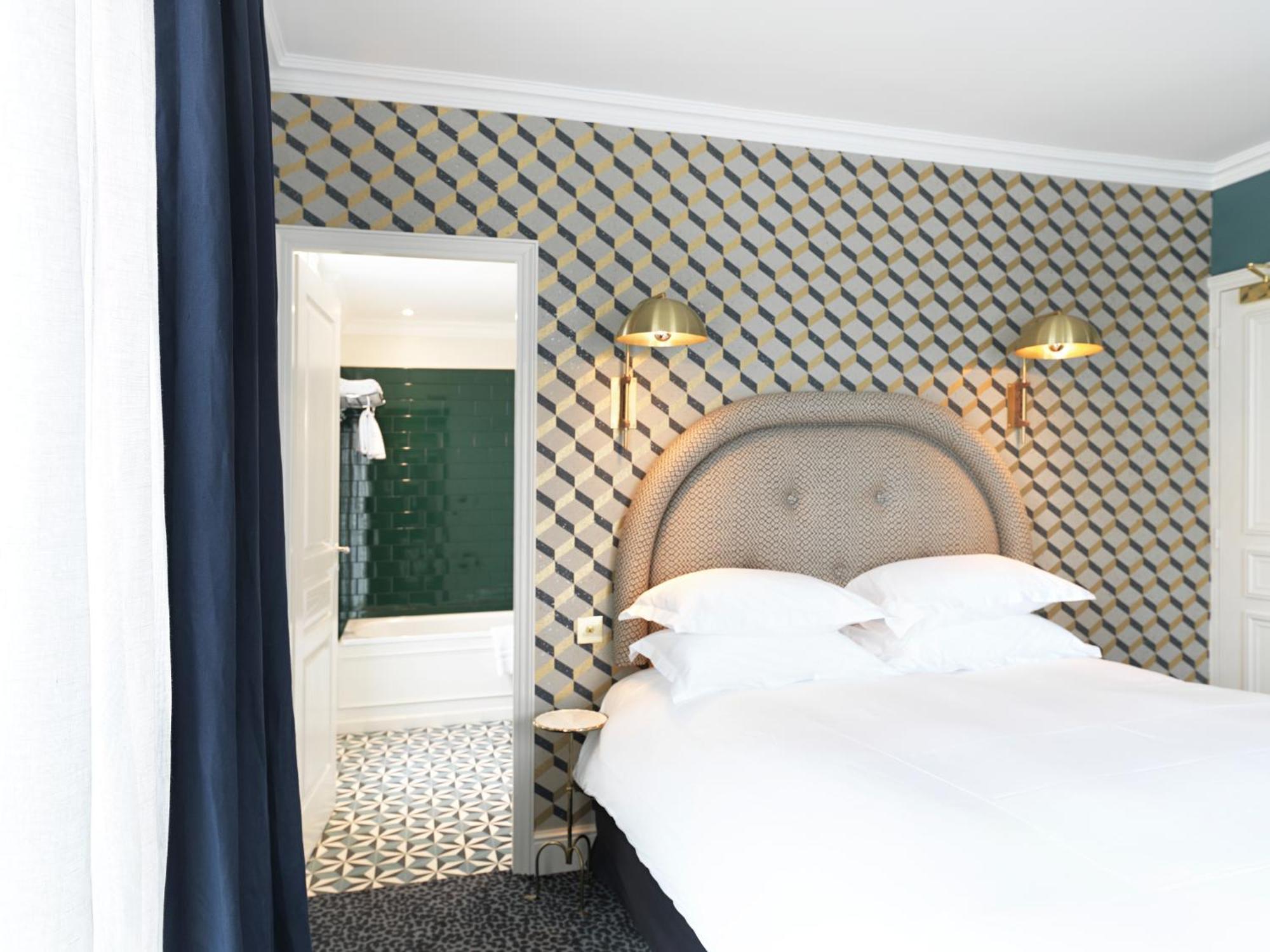 Premium Room "Grand Pigalle"