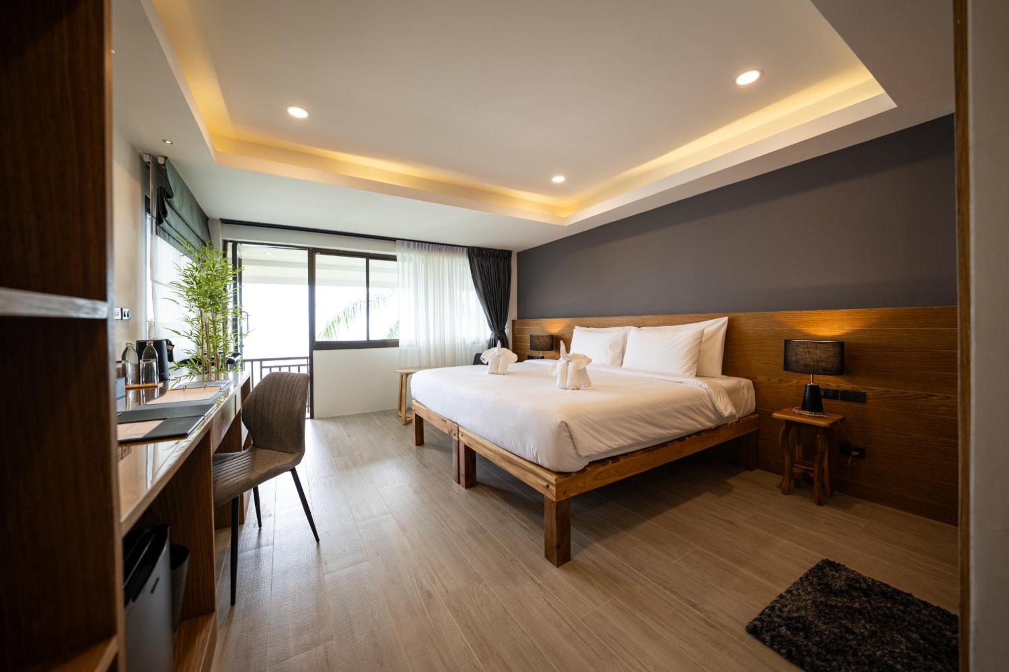Deluxe Double or Twin Room Garden View