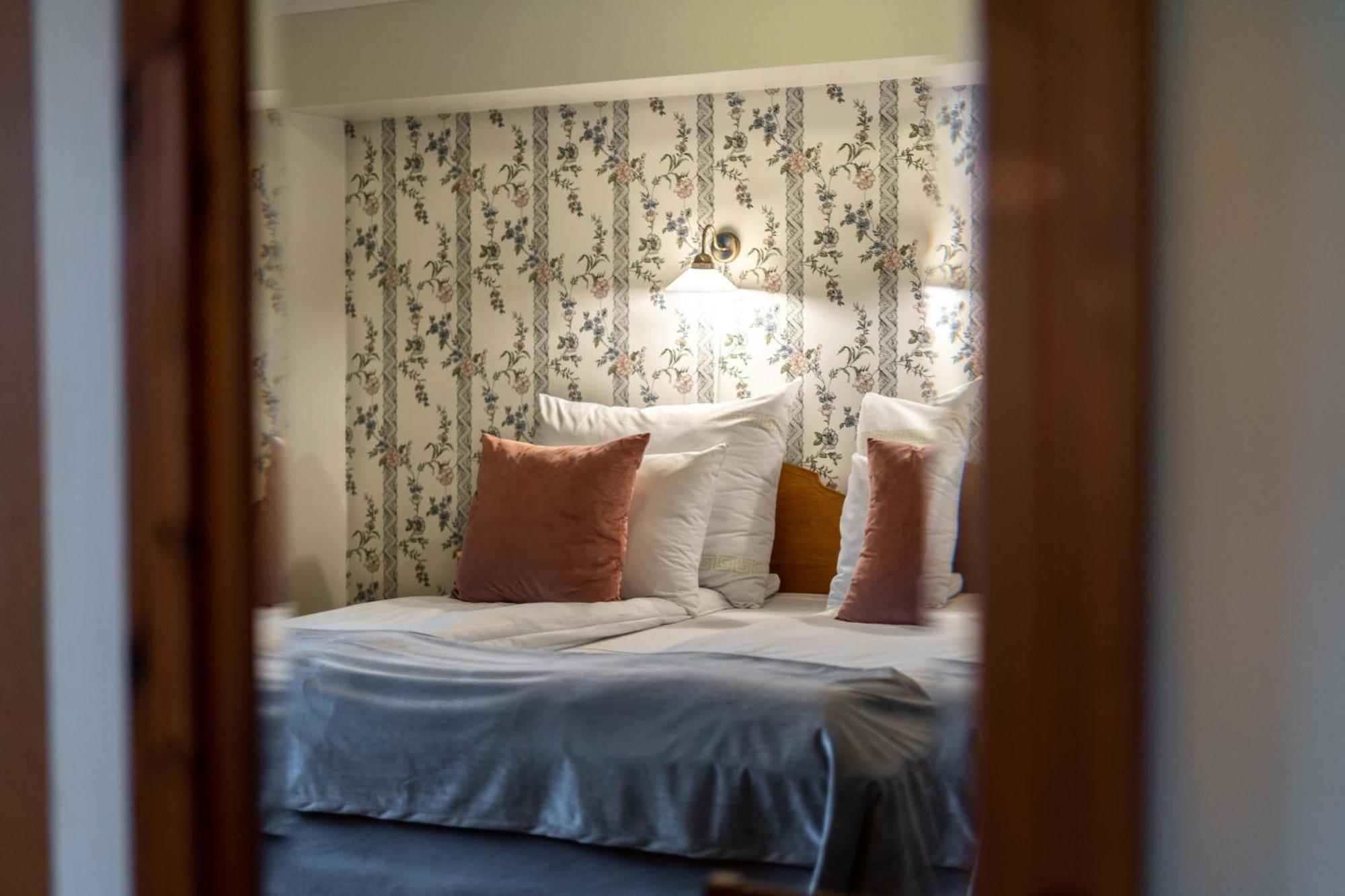 Junior Suite,1649883111:JPEG