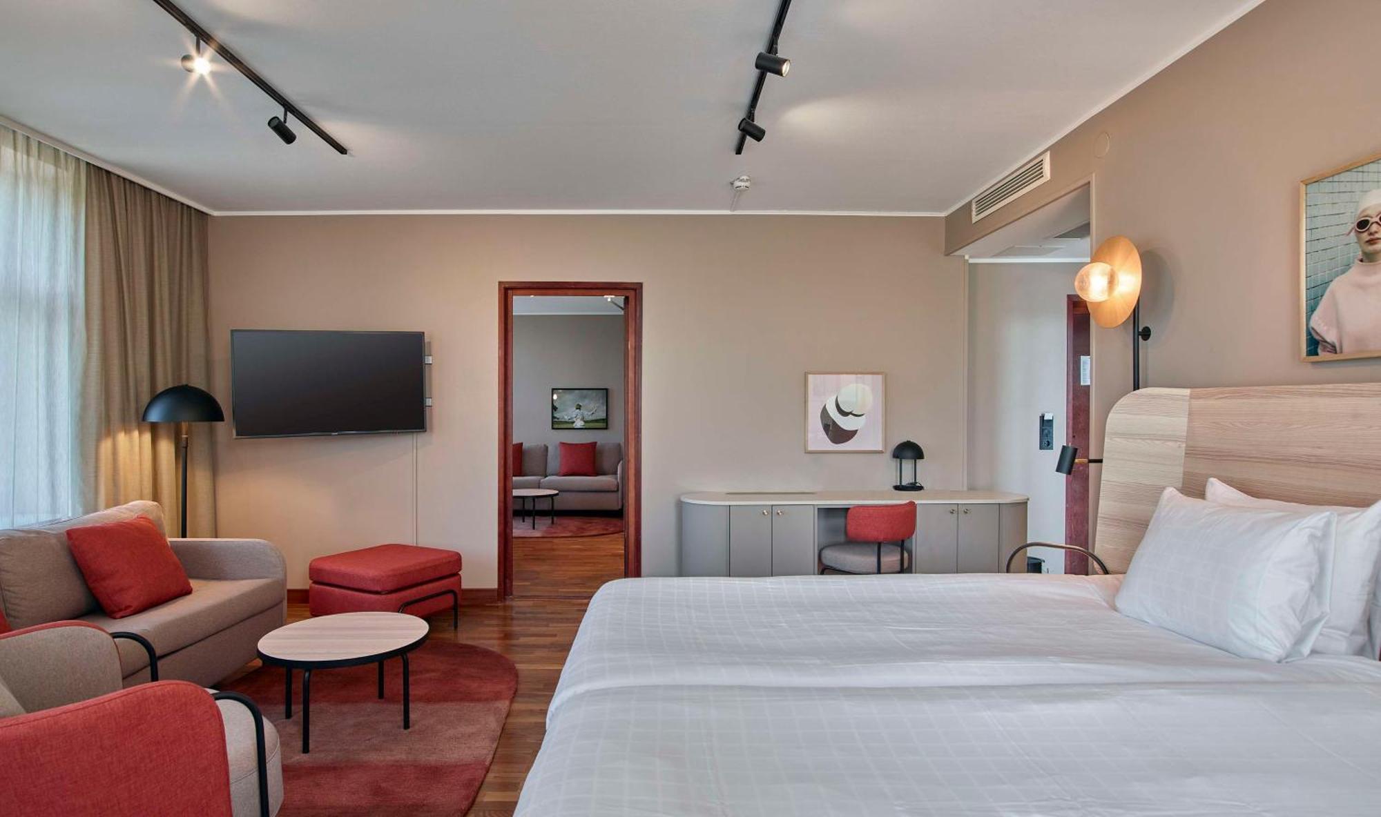 Master Suite,1649896906:JPEG