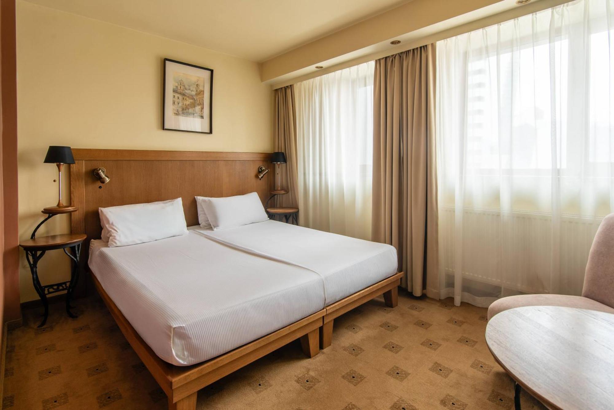 Queen Suite