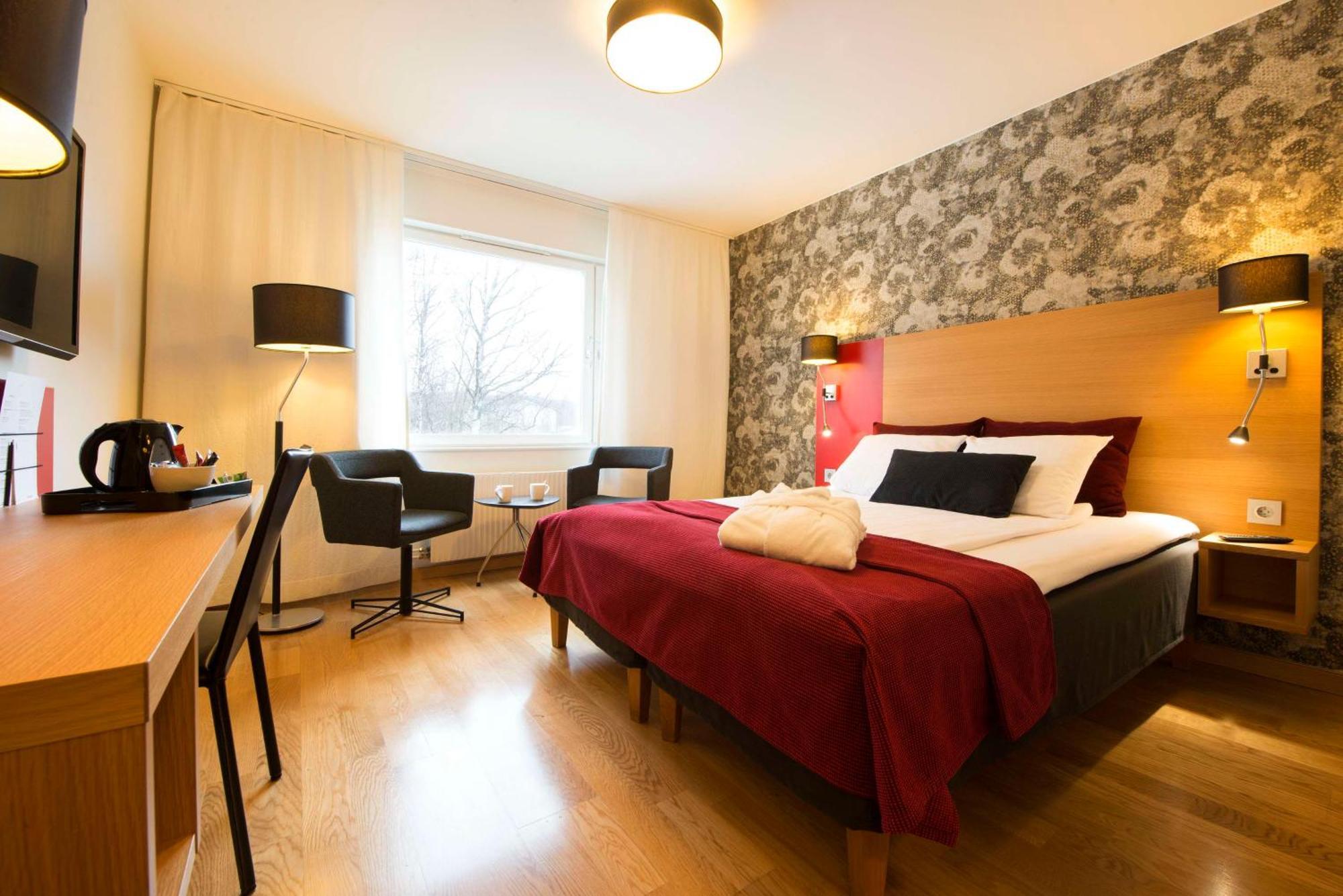 Queen Room