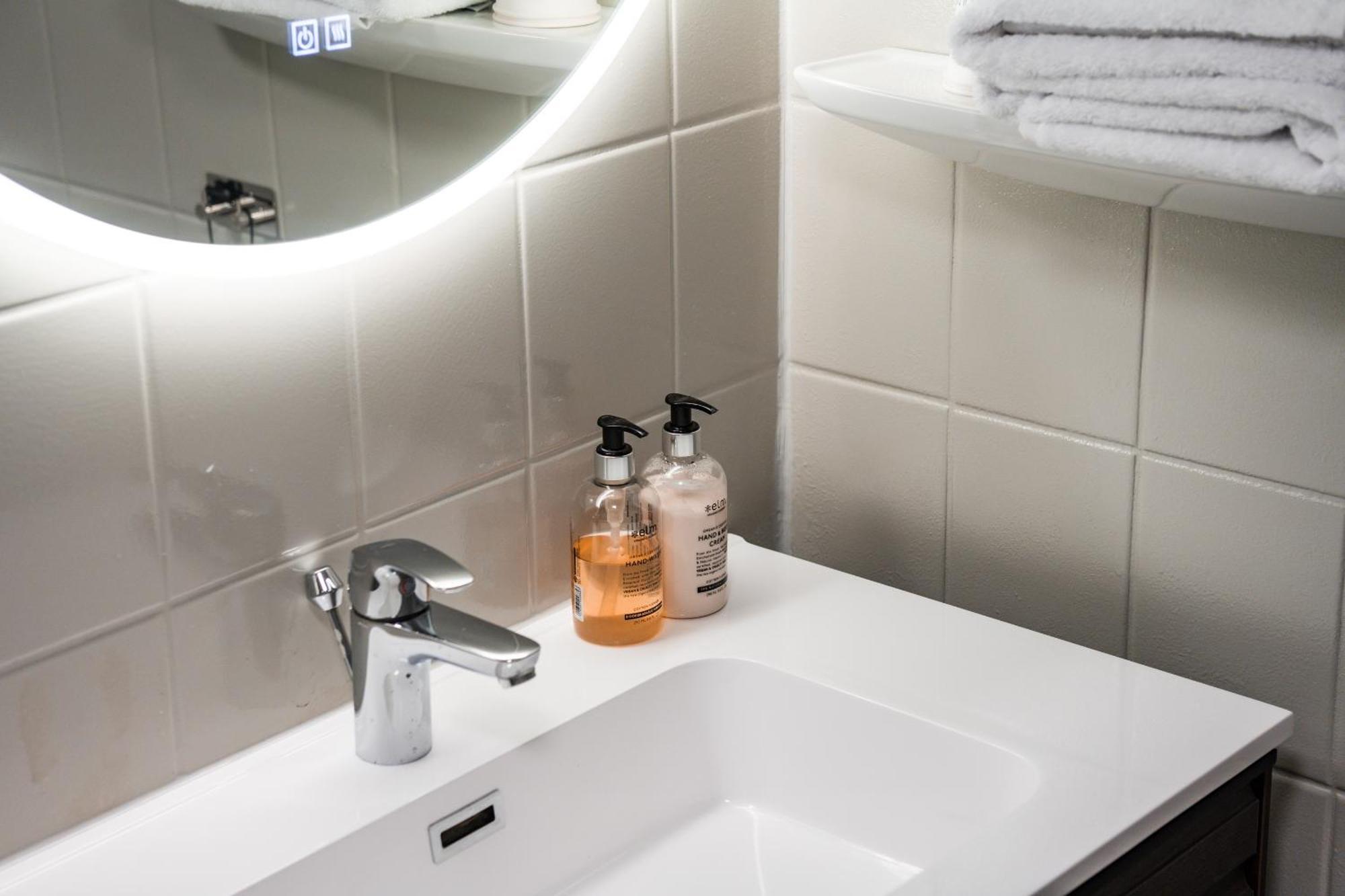 Double Room,1651734775:JPEG