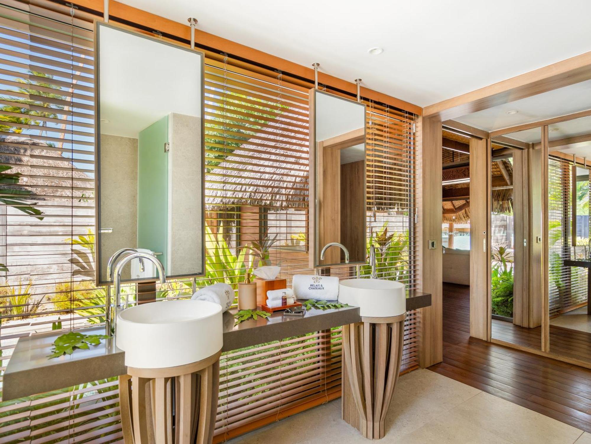 Beach Villa with Pool,1651738152:JPEG