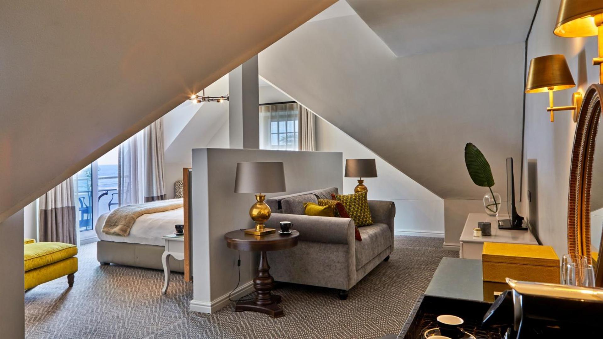 Luxury Balcony Suite