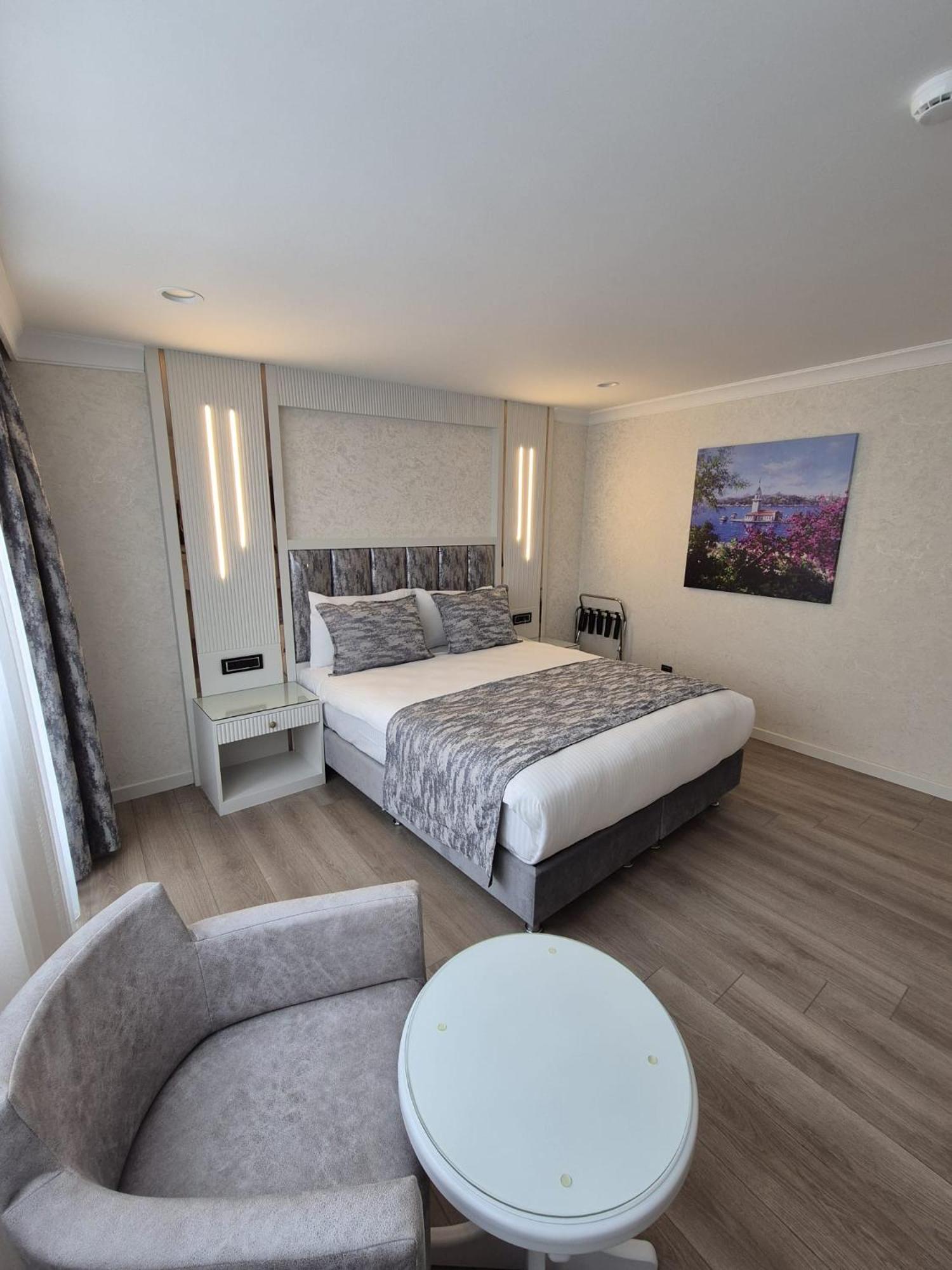 Suite with Balcony,1656188145:JPEG