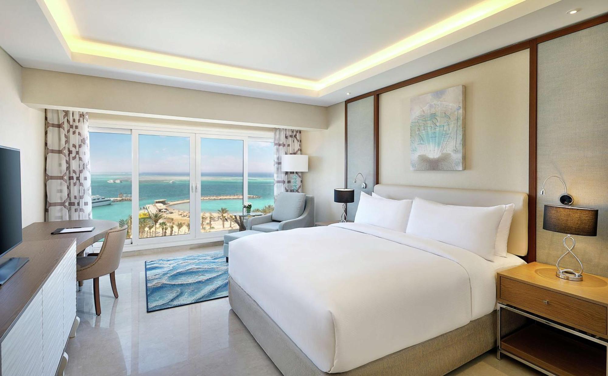 Rom Deluxe med king-size-seng og sjøutsikt
