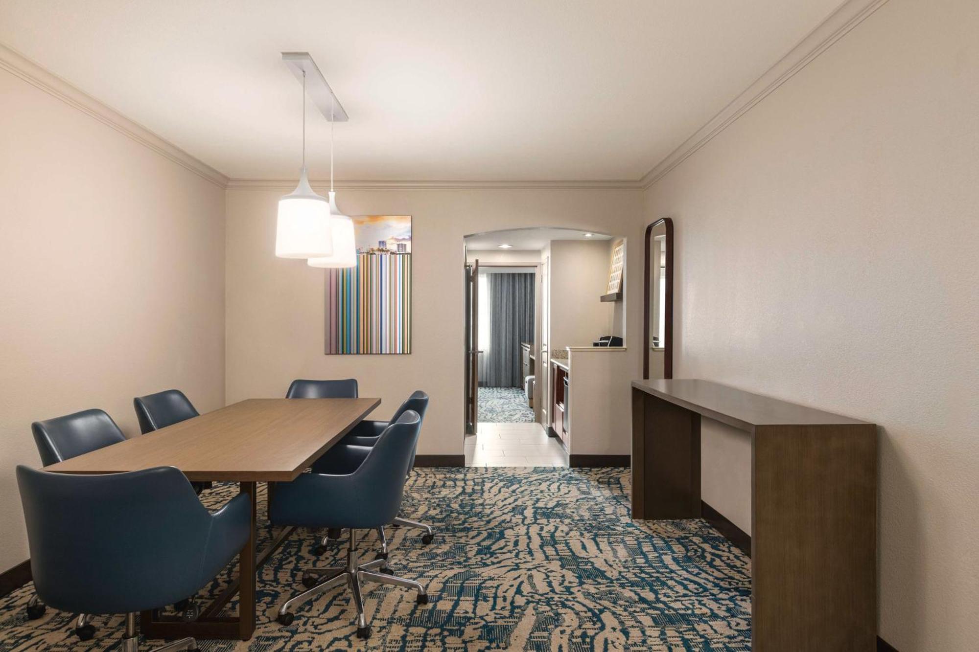 Conference Suite with Two Queen Beds - Non-Smoking,1657148308:JPEG