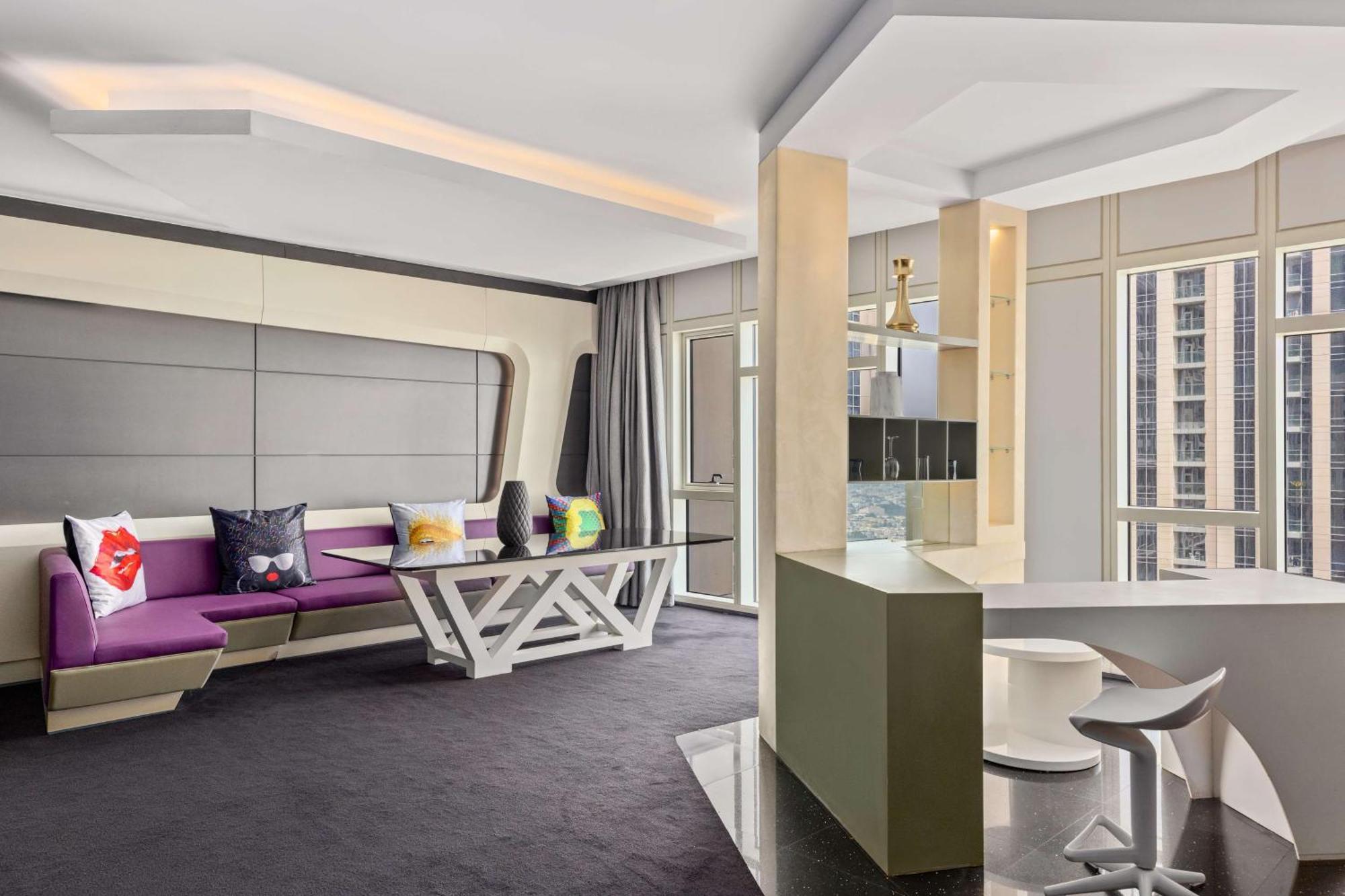 King Mega Suite