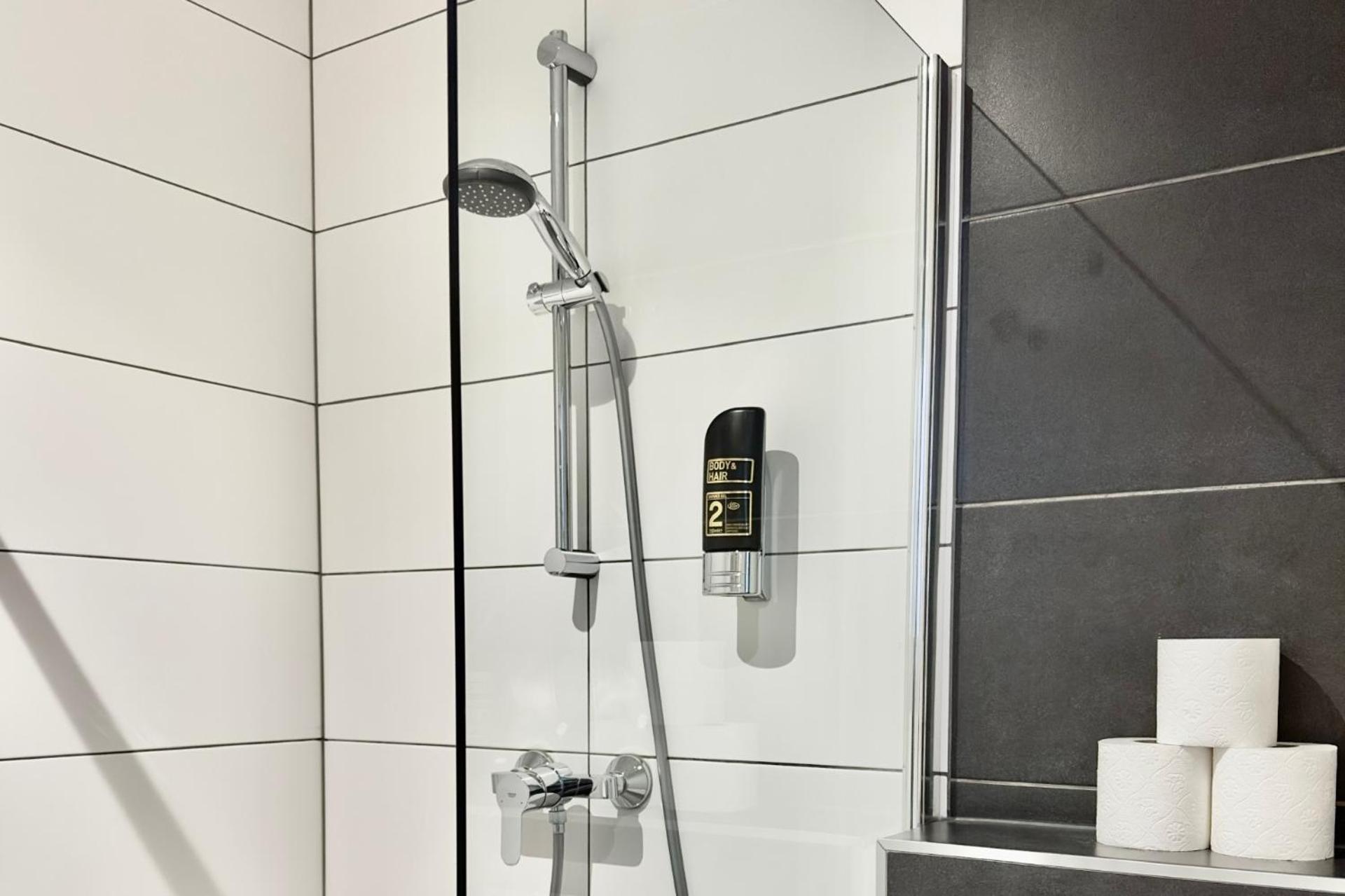 Quadruple Room Private Bathroom