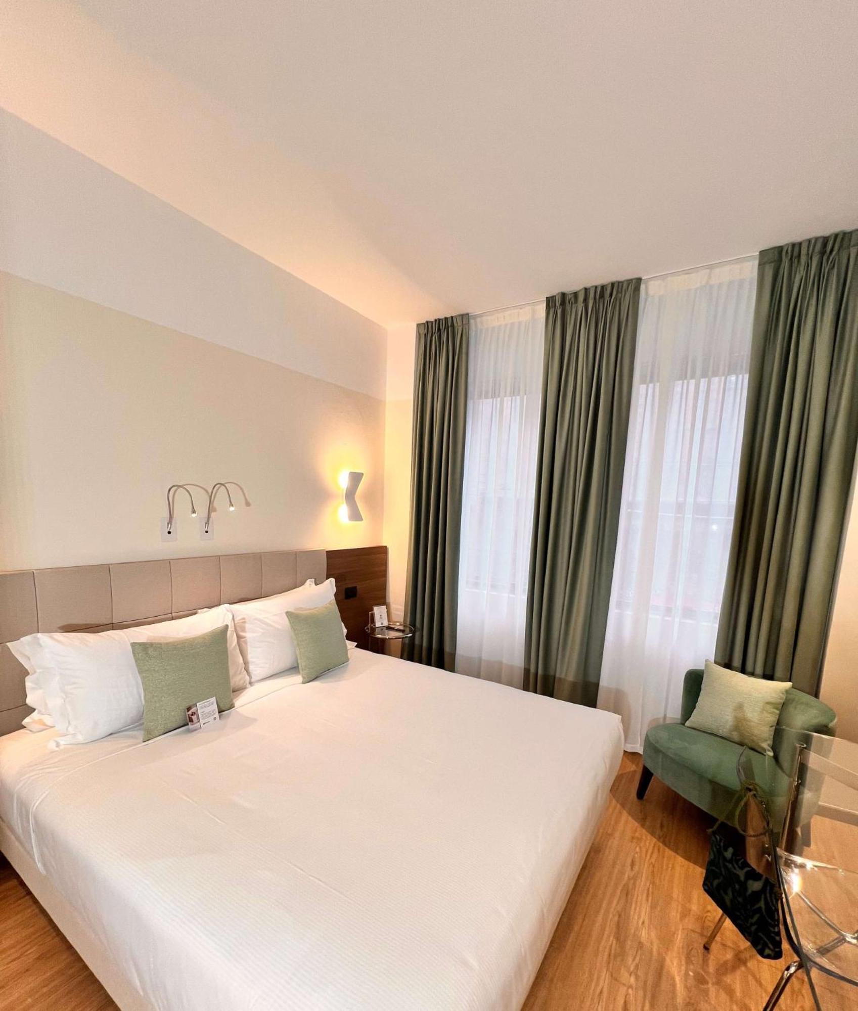 Comfort Queen Room