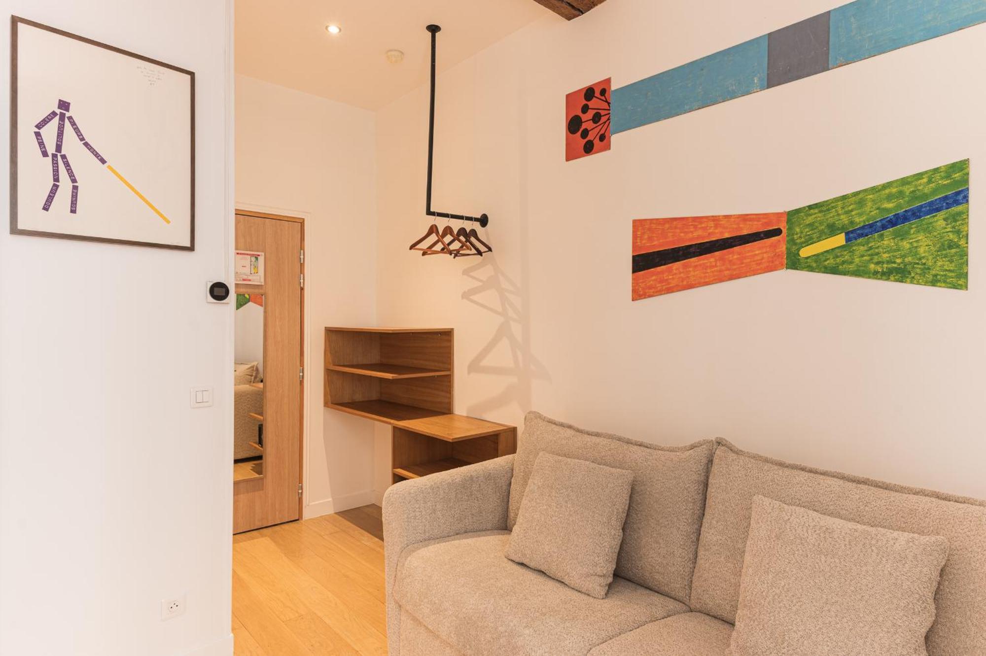 Suite,1660291328:JPEG