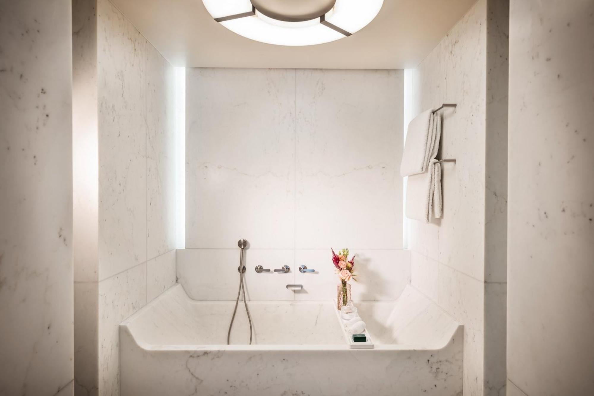 Saint-Germain-des-Pres Suite