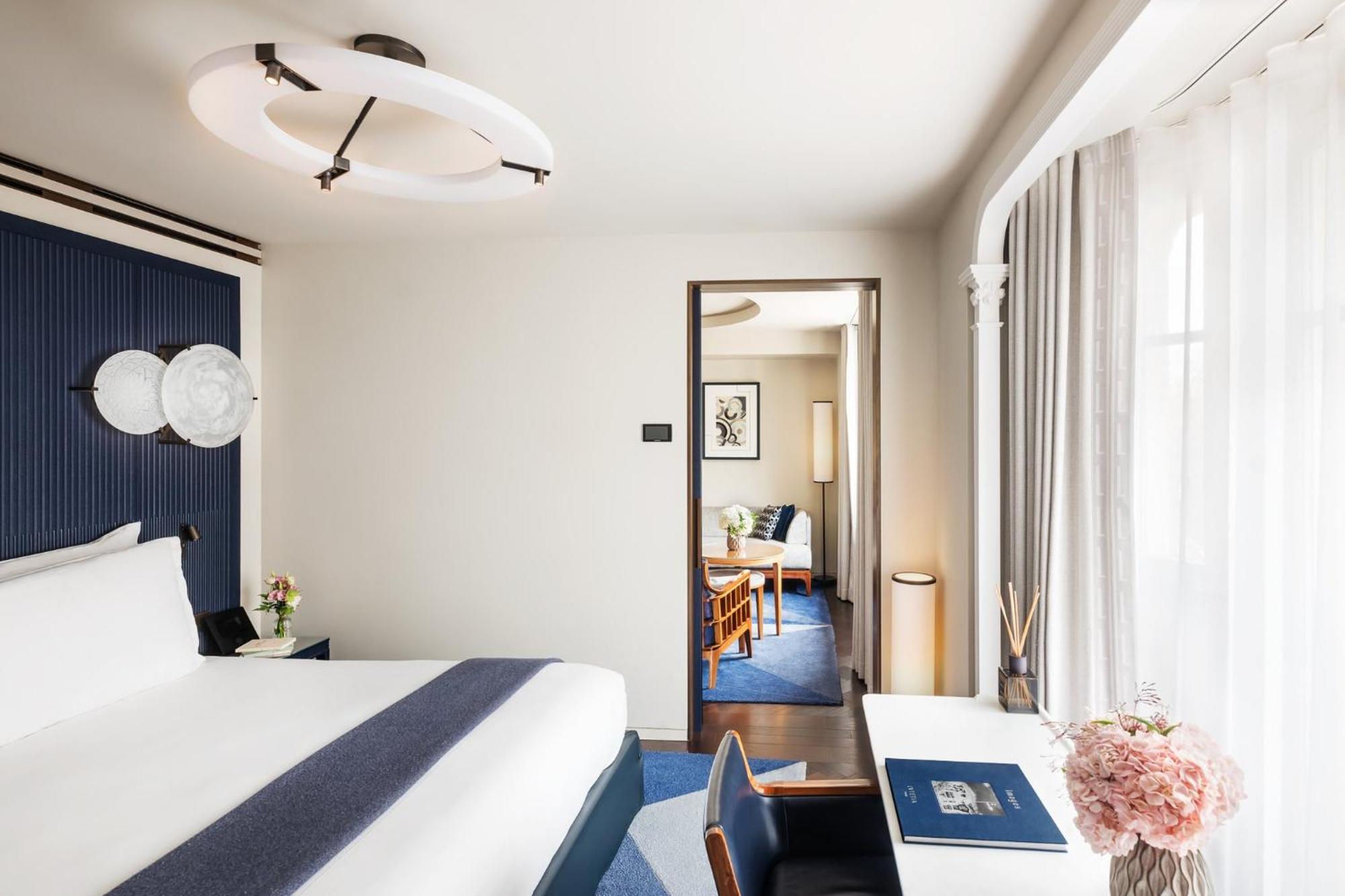 Deluxe Suite