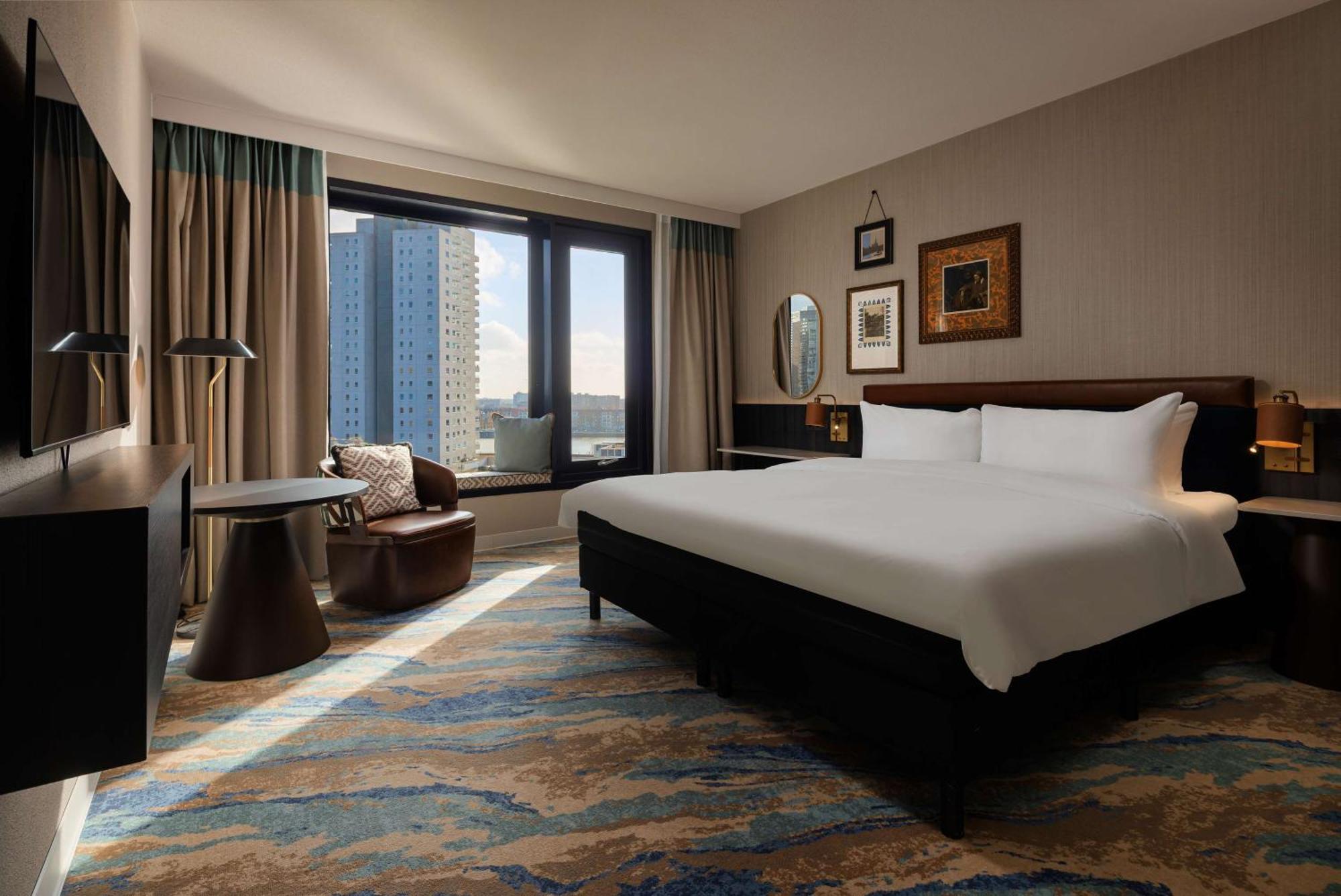 One-Bedroom King Suite with Harbour View,1662408983:JPEG