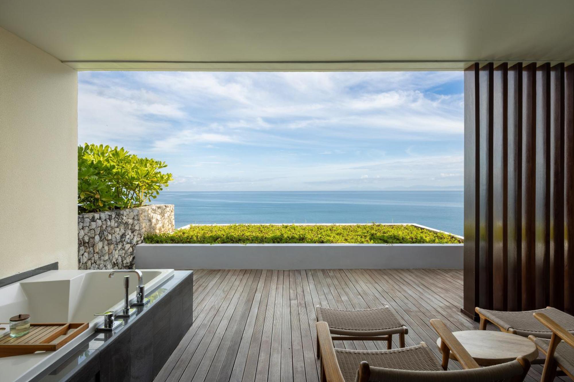 King Suite Ocean View