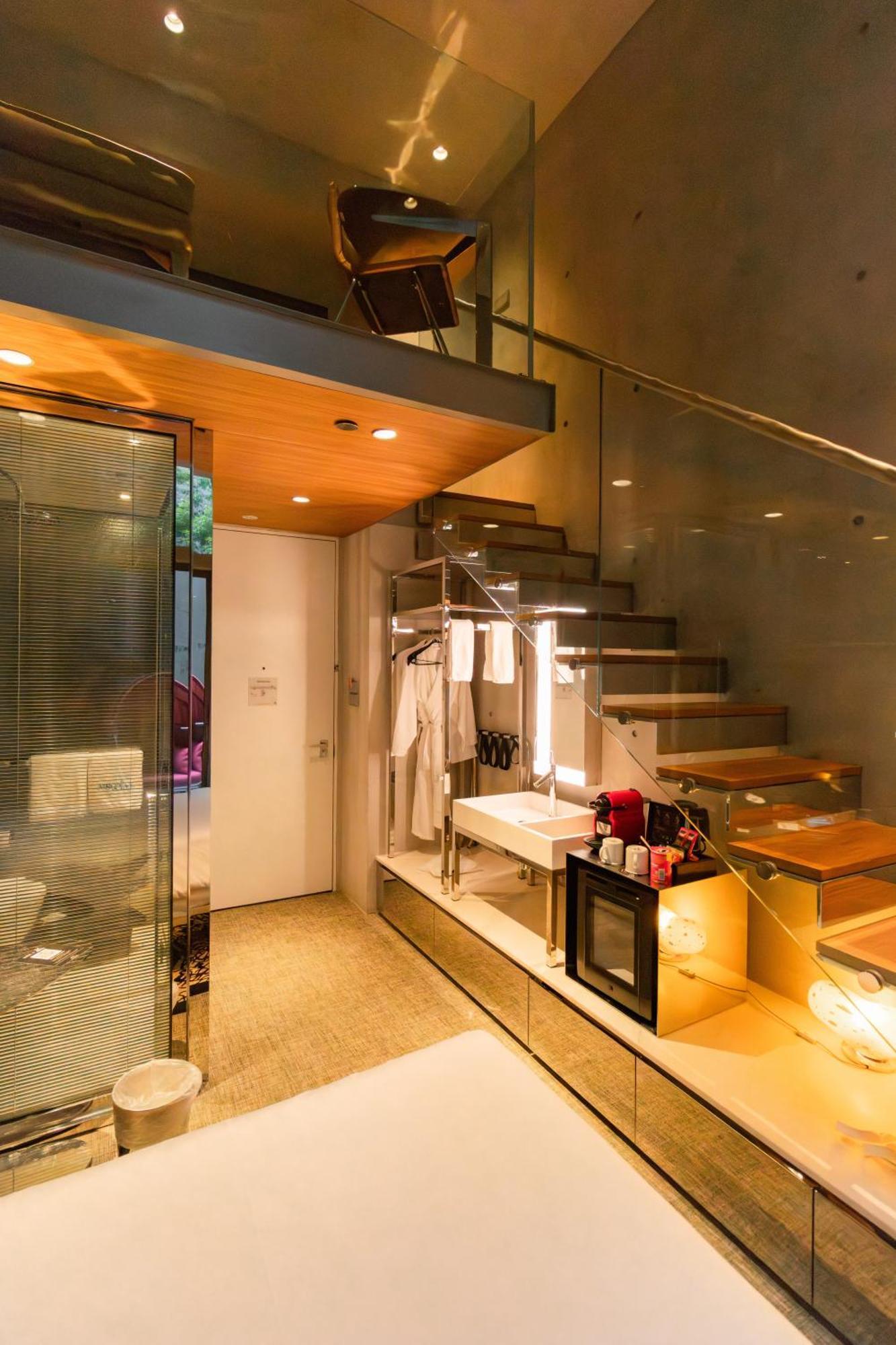 Loft Terrace Room