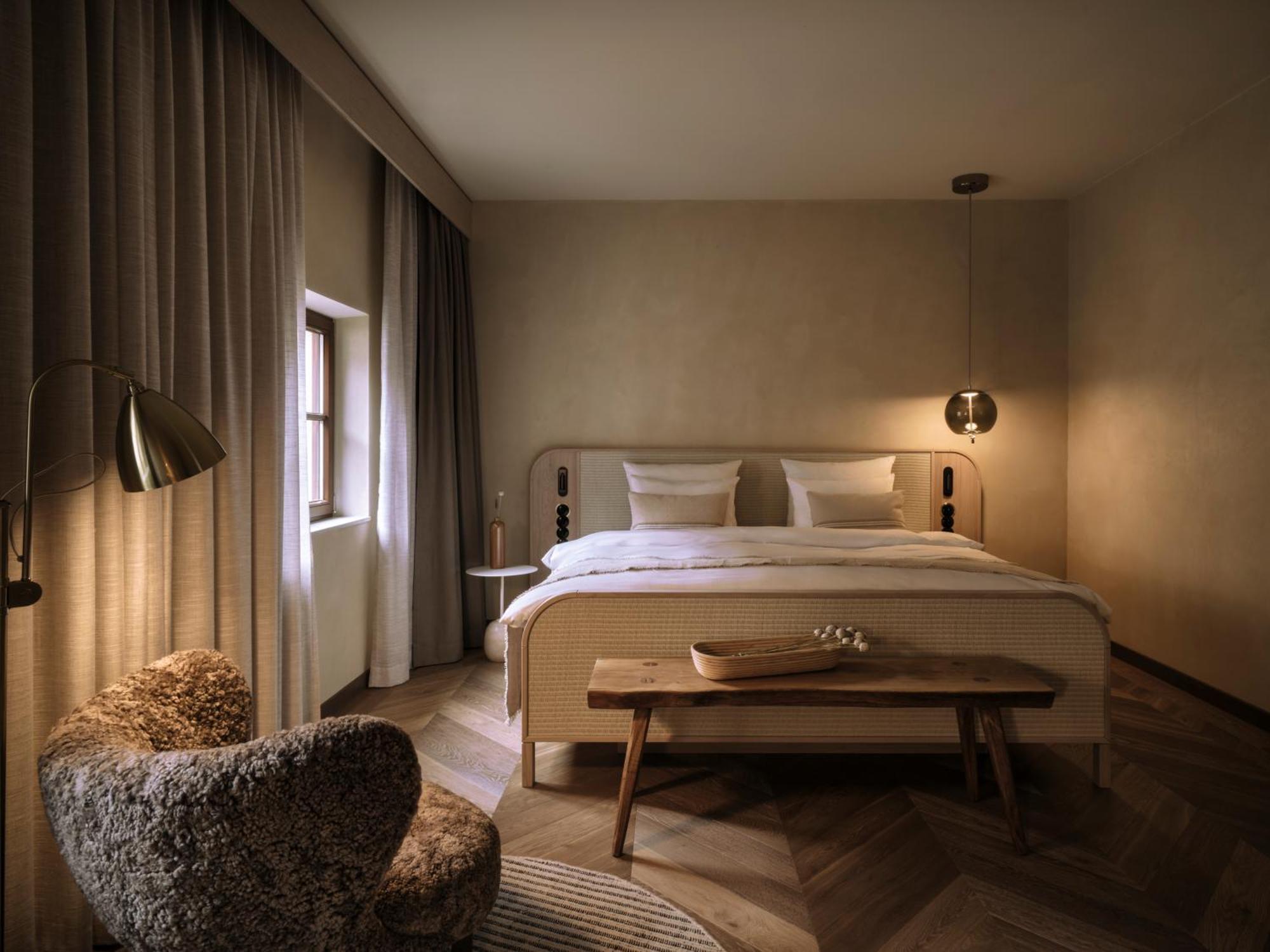 Deluxe Junior Suite