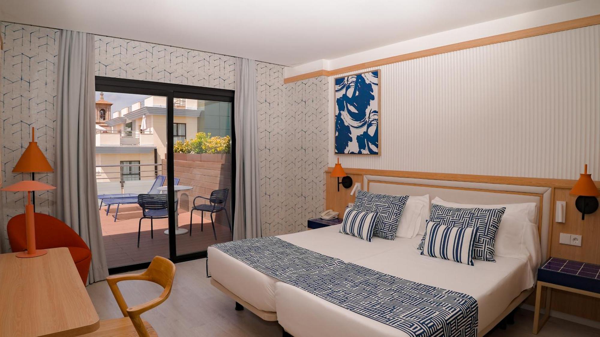 Superior Room Terrace