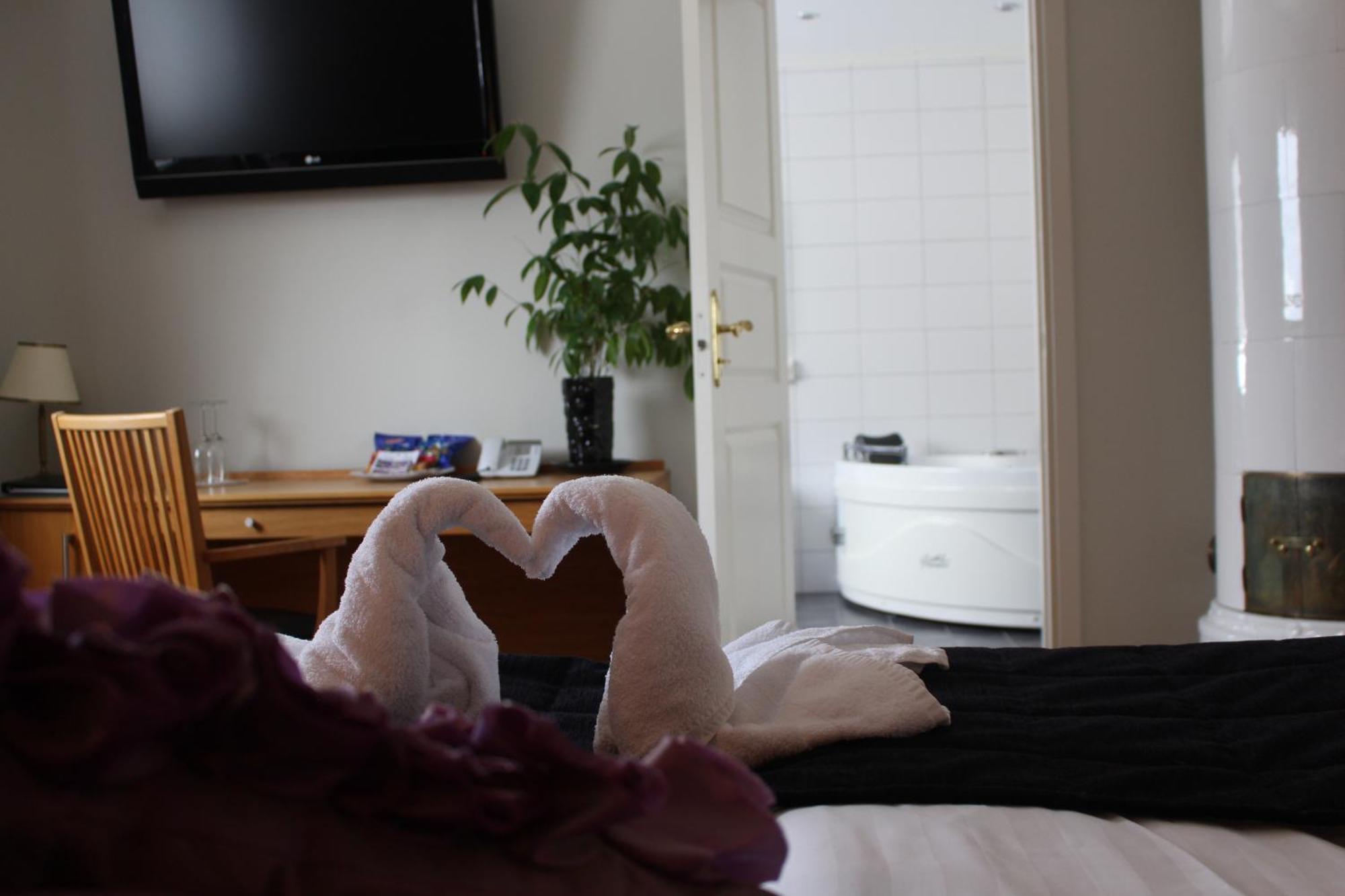 Suite,1666654974:JPEG