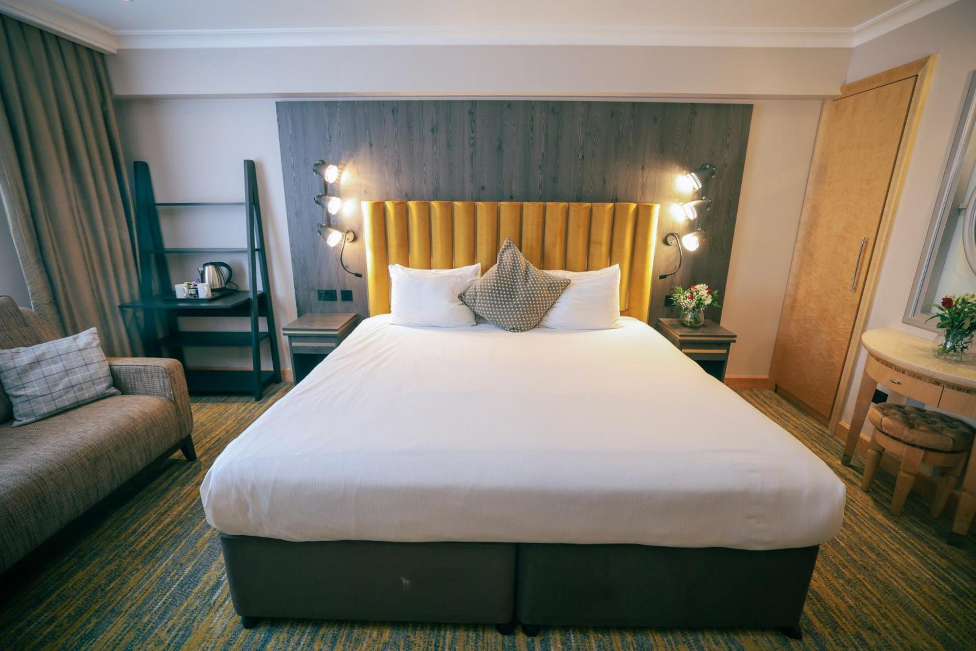 Superior King Room