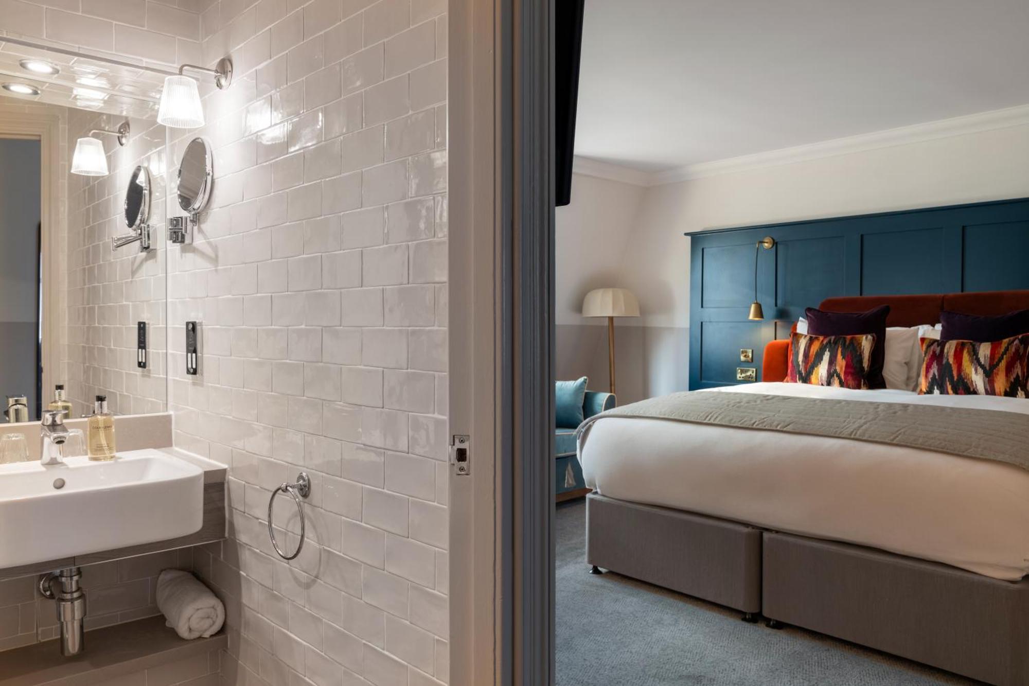 Superior Deluxe Double or Twin Room