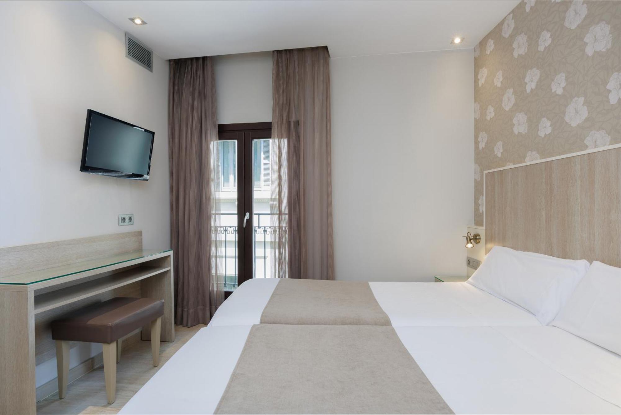 Double or Twin Room,1669816940:JPEG