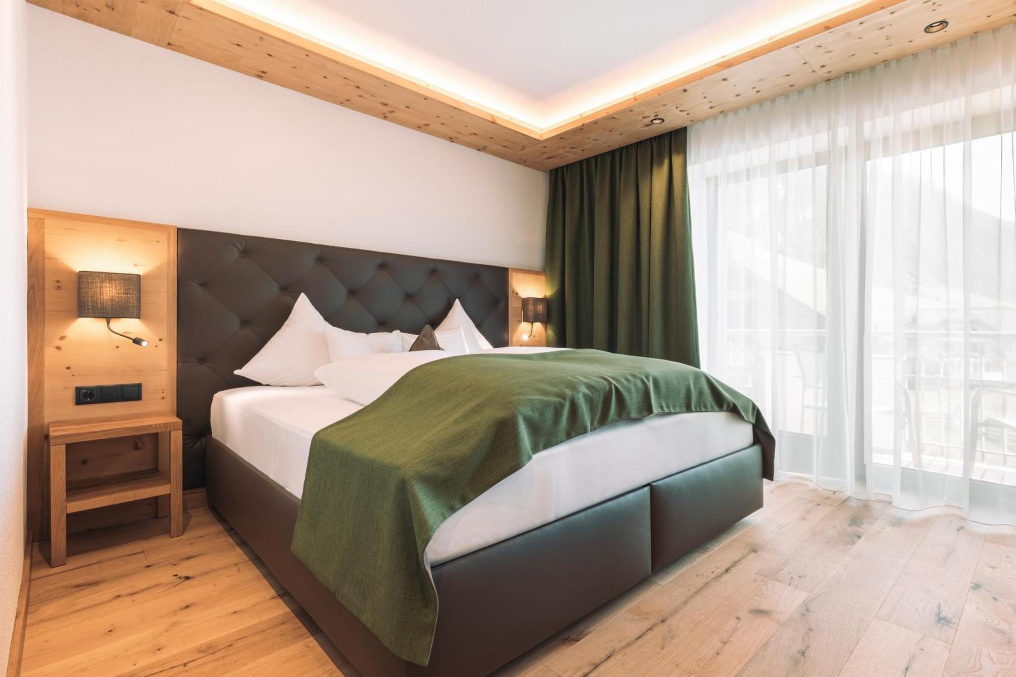 Standard Double Room,1669837239:JPEG