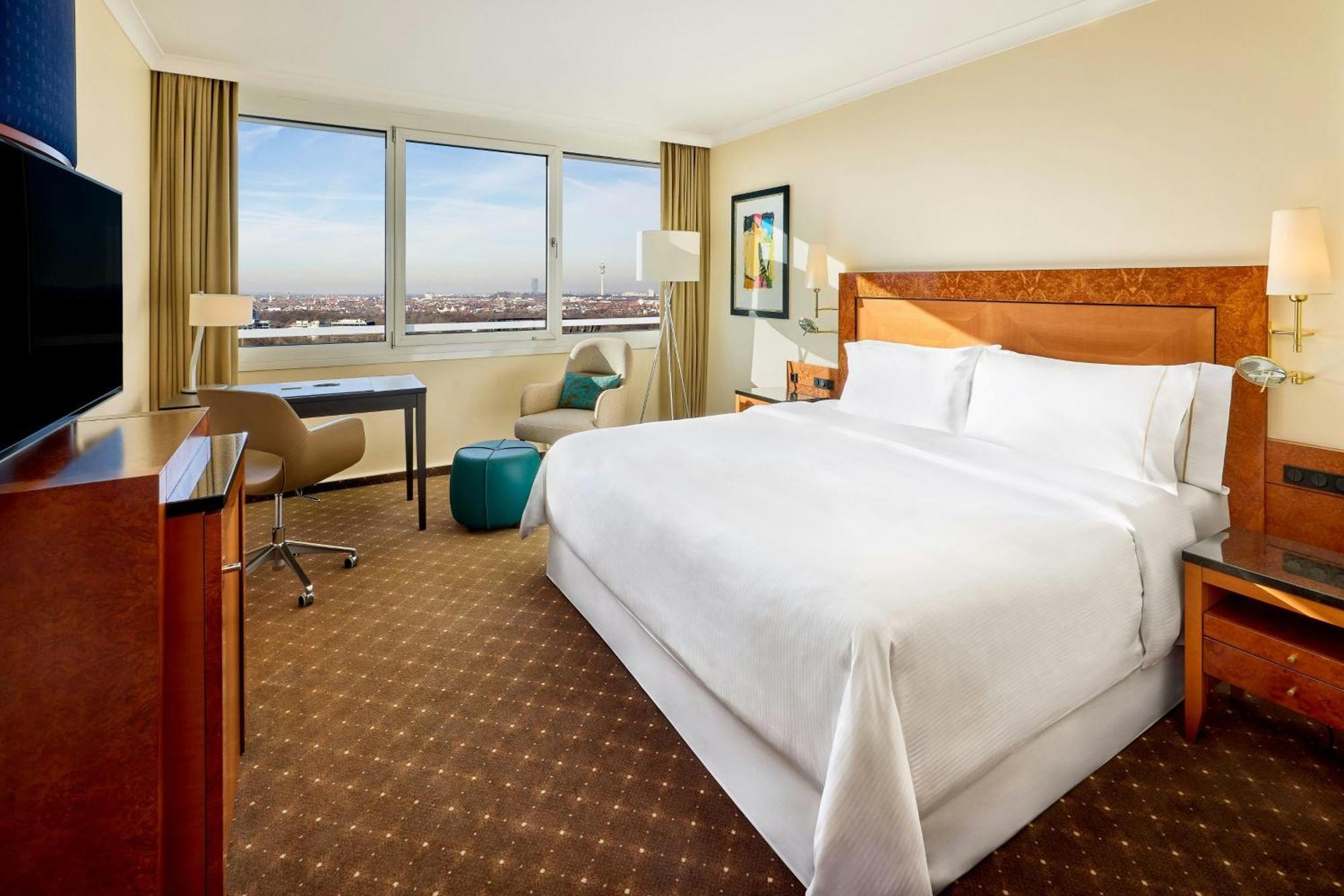 Westin Club Room Guest Room 1 King,1622865128:JPEG
