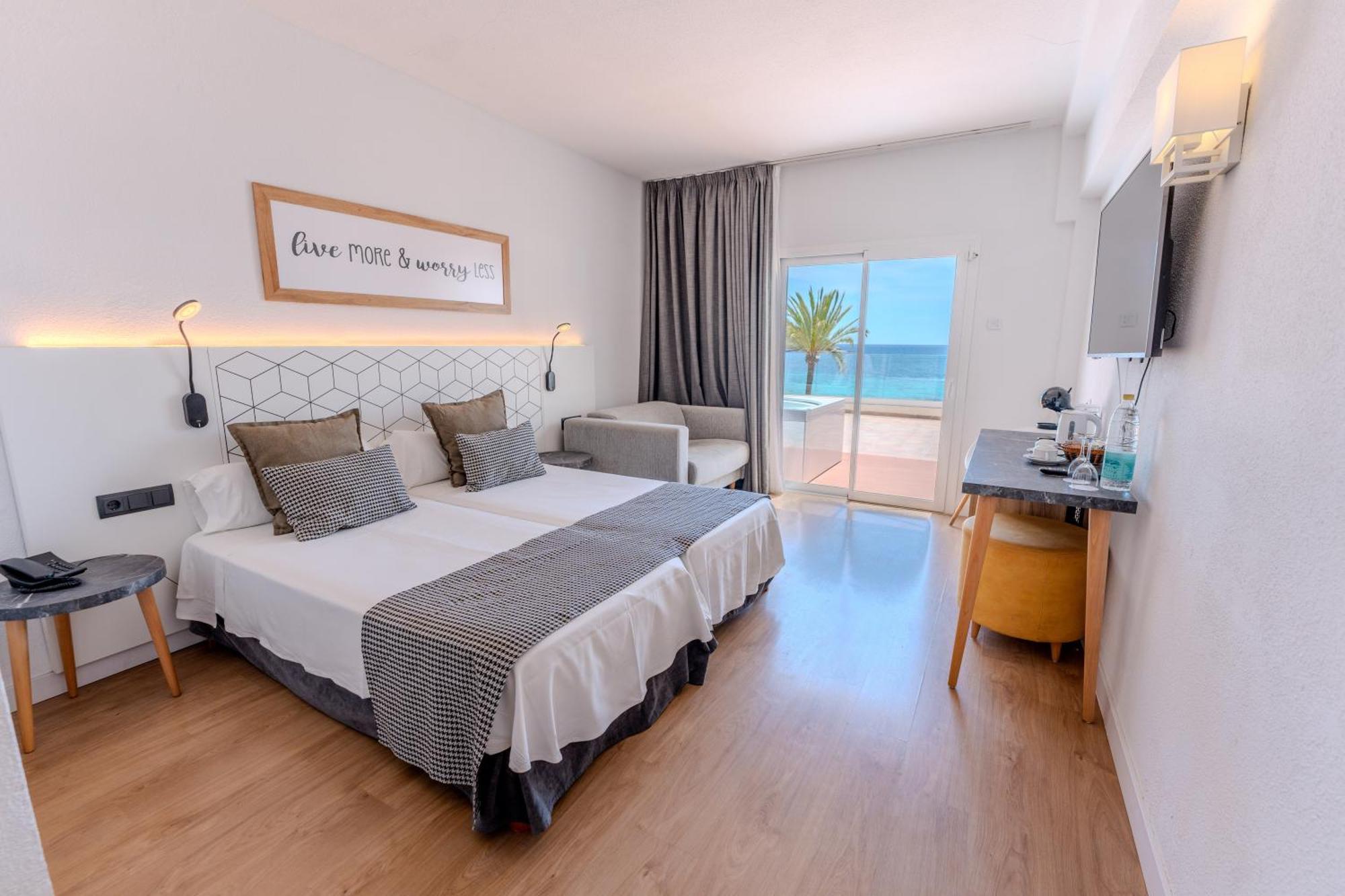 Junior Suite Spa Bath Balibed Terrace Spa Access