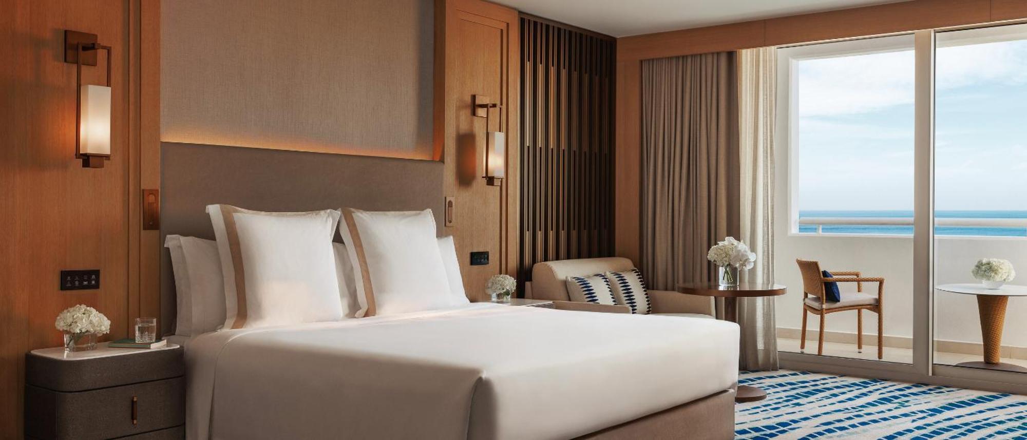 Ocean Balcony Club Club Privileges Daily & Afternoon Tea Evening Drinks & Canapes