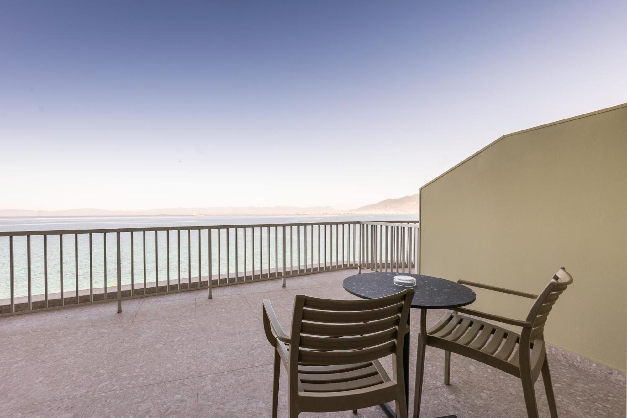 Family Room Sea View