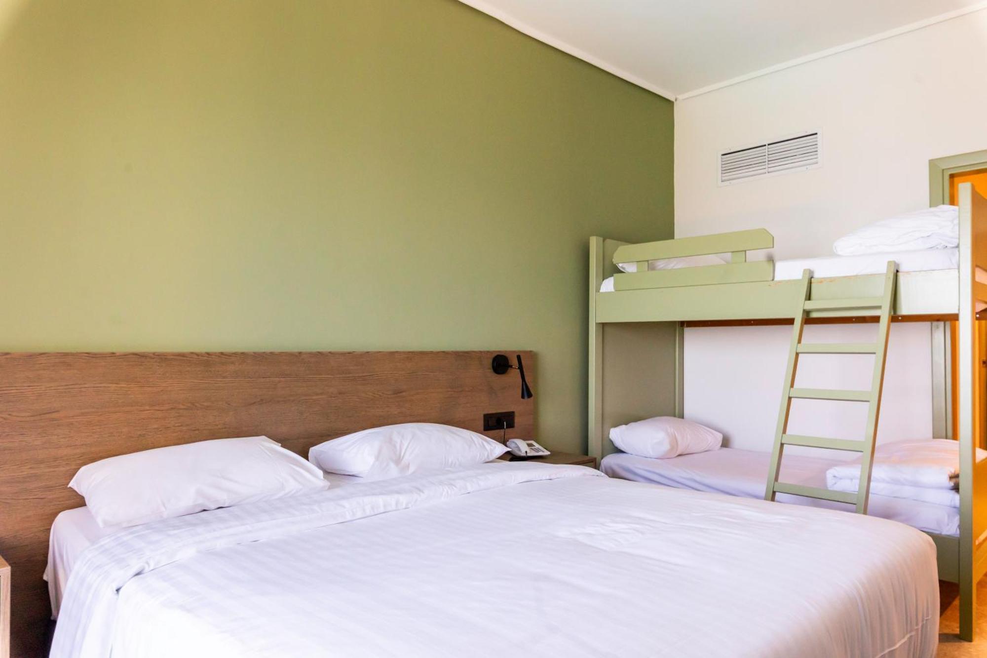 Quadruple Room Sea View