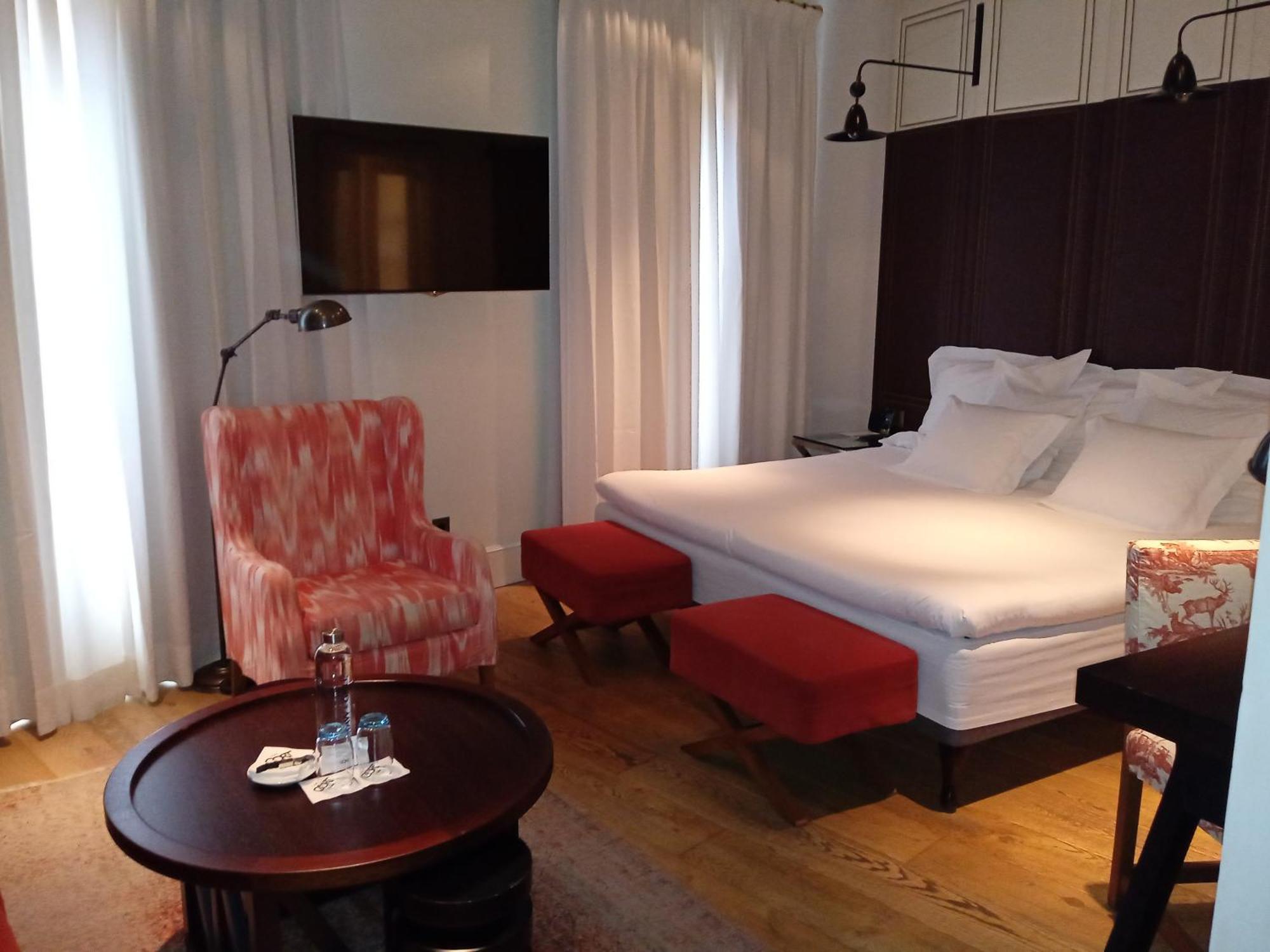Junior Plaça Suite