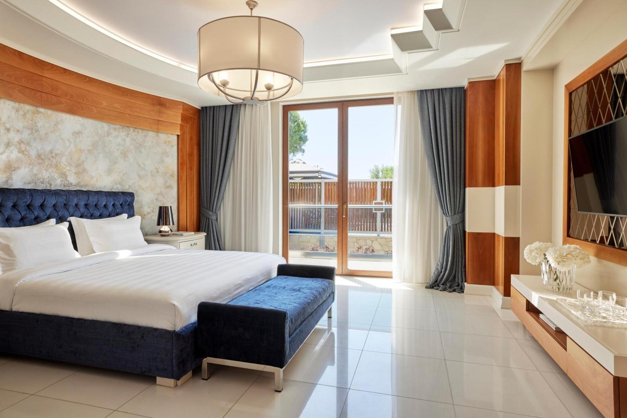 Royal Suite Private Pool Sea View