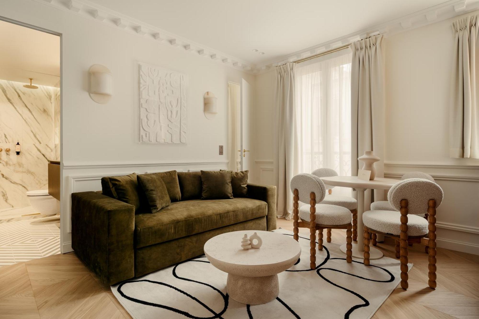 One-Bedroom Family Apartment Deluxe
