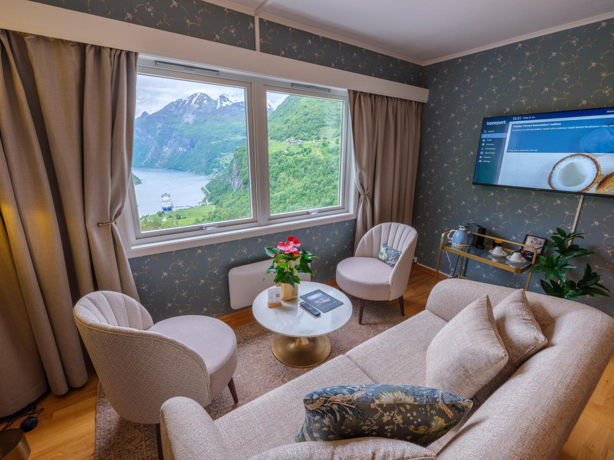 King Room with Sea View,1675801889:JPEG