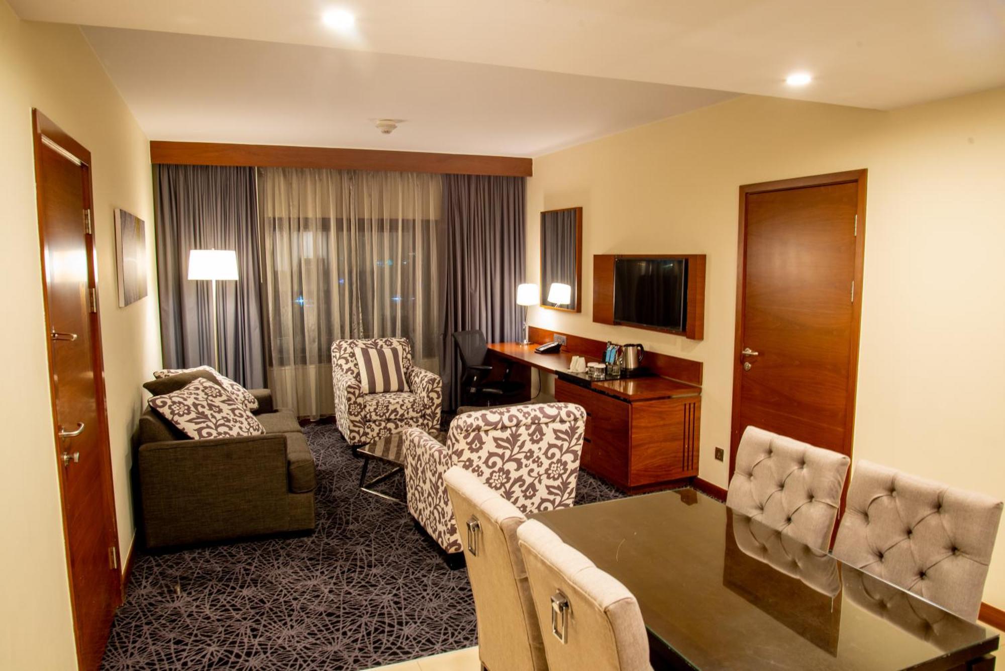 One-Bedroom King Suite,1677892900:JPEG
