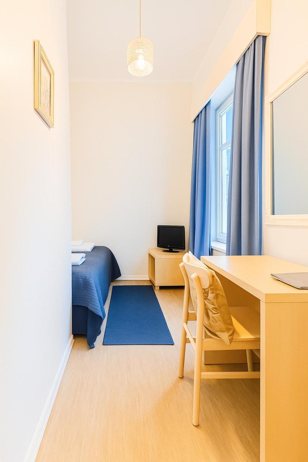 Budget - Yhden hengen huone