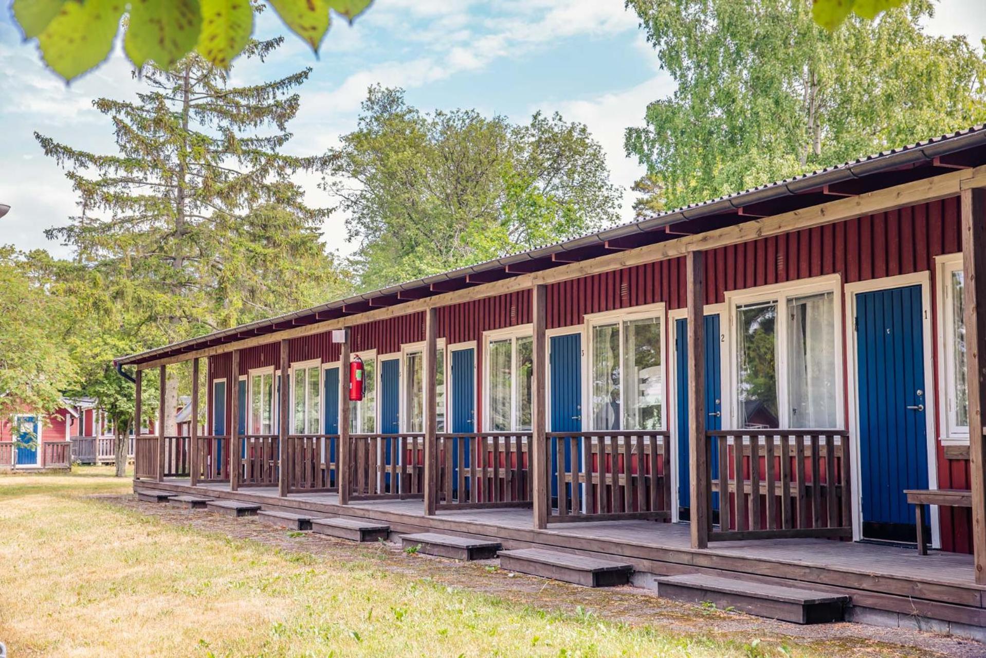 Tvåbäddsrum Basic med delat badrum - Annex