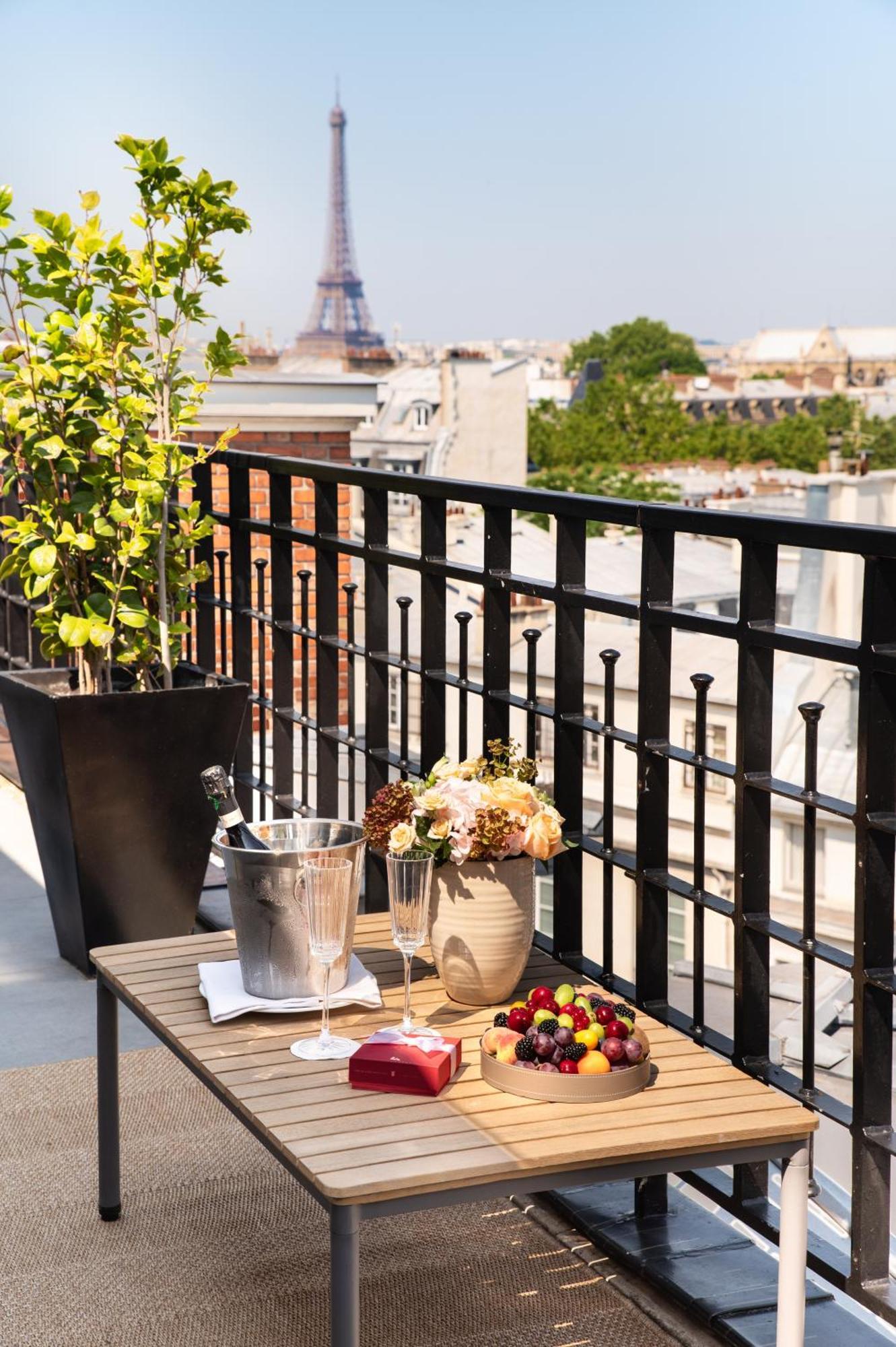 Penthouse Suite
