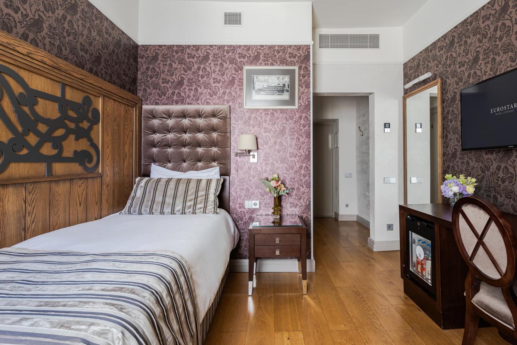 Standard Single Room,1680576807:JPEG