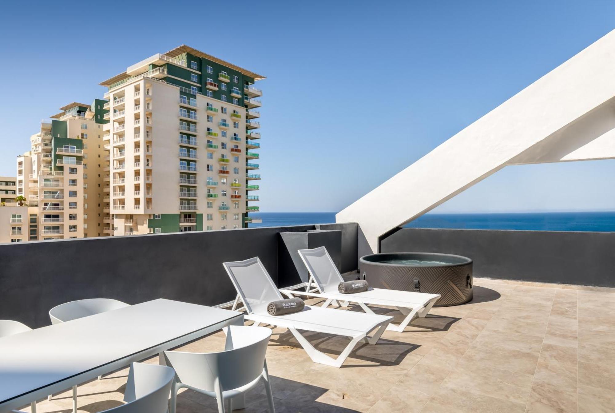 Premium Terrace Hot Tub